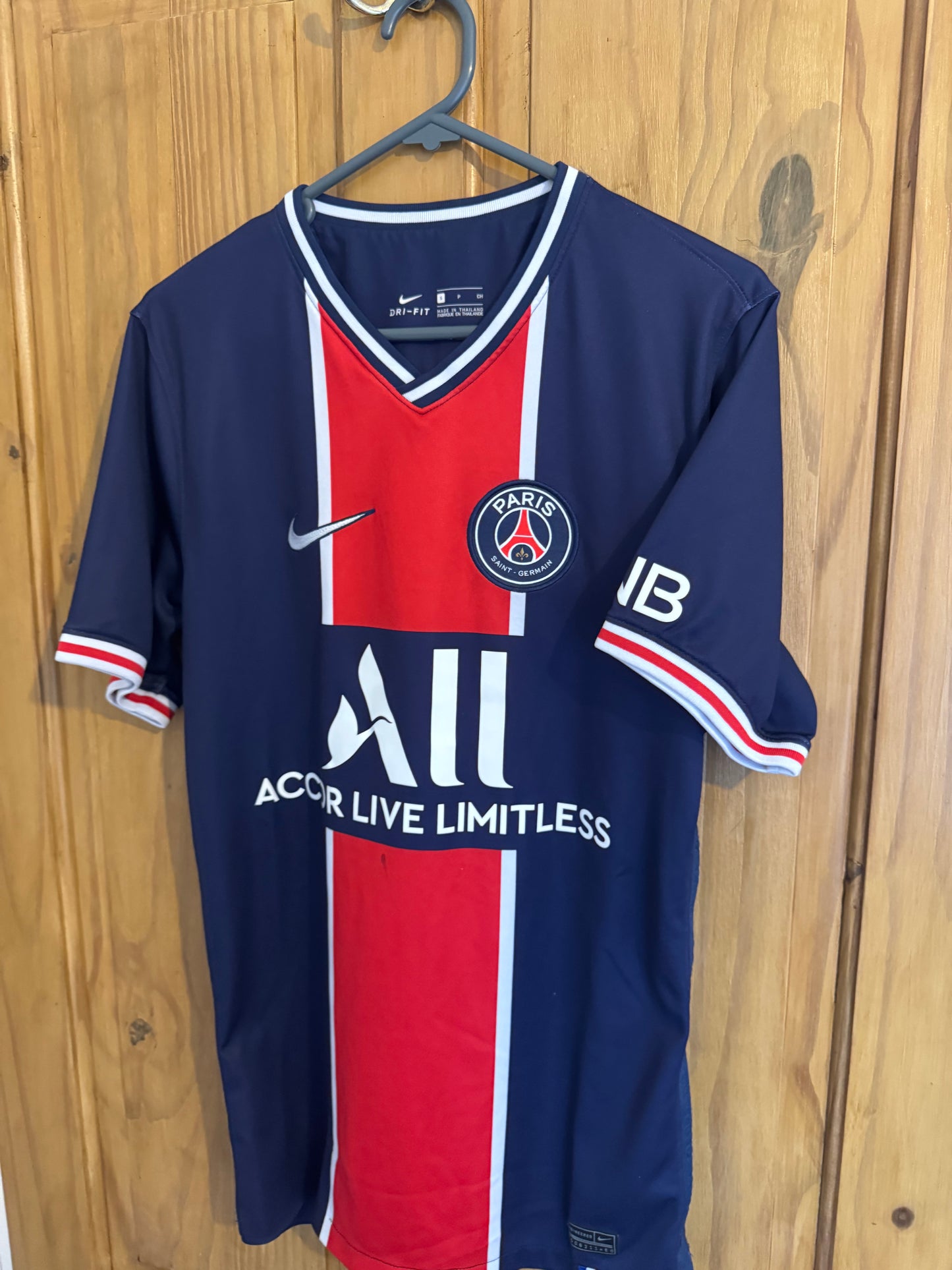 PSG Football Shirt - Paris Saint Germain - 2020 / 2021 - Home - Small - #7 Mbappe