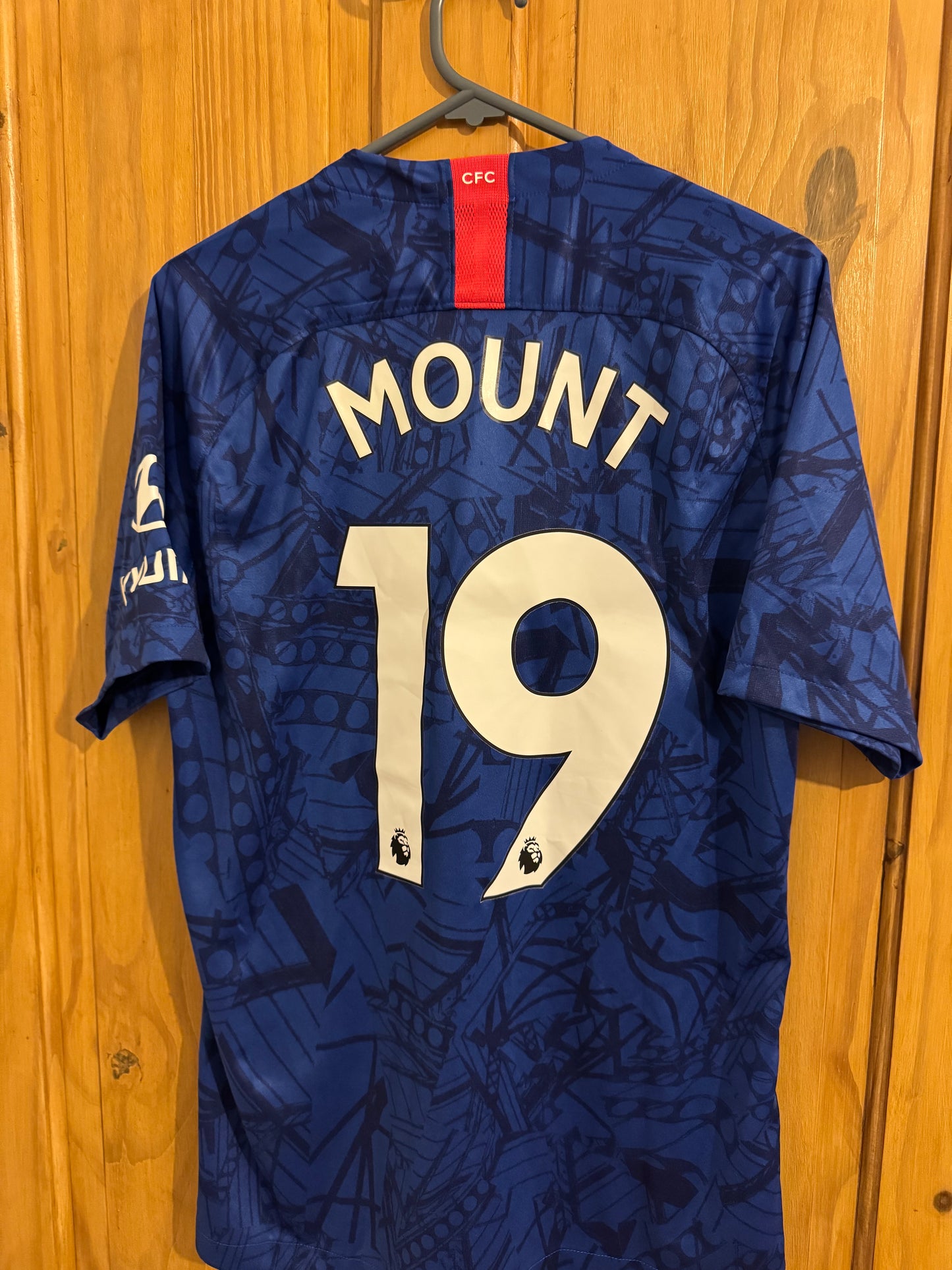 Chelsea Football Shirt - 2019 / 2020 - Home - Medium - #19 Mason Mount