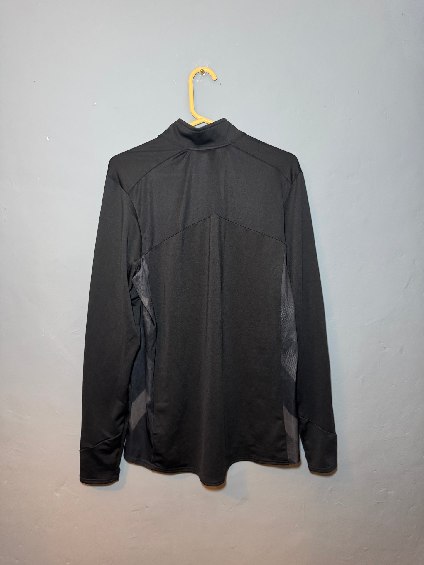 Luton Town Football Shirt - 2022 / 2023 - Training 1/4 Zip - Large