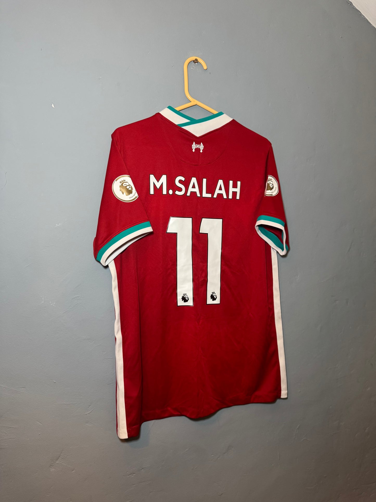 Liverpool Football Shirt - 2020 / 2021 - Home - Large - #11 Salah