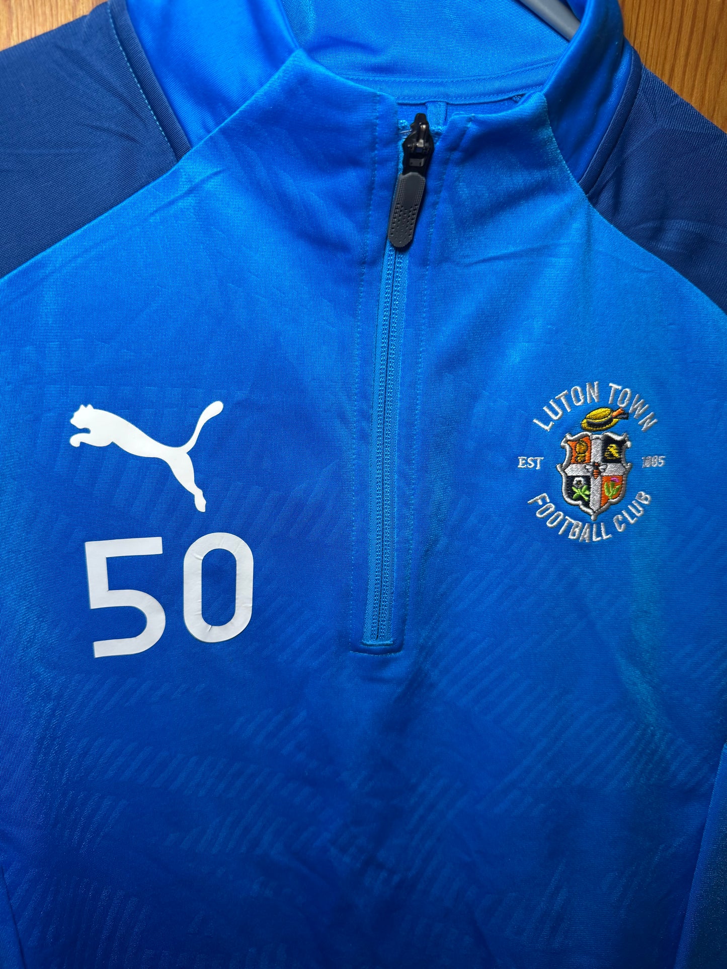 Luton Town Football Shirt - 2016 / 2017 - 1/4 Zip Training Top - #50 - Small