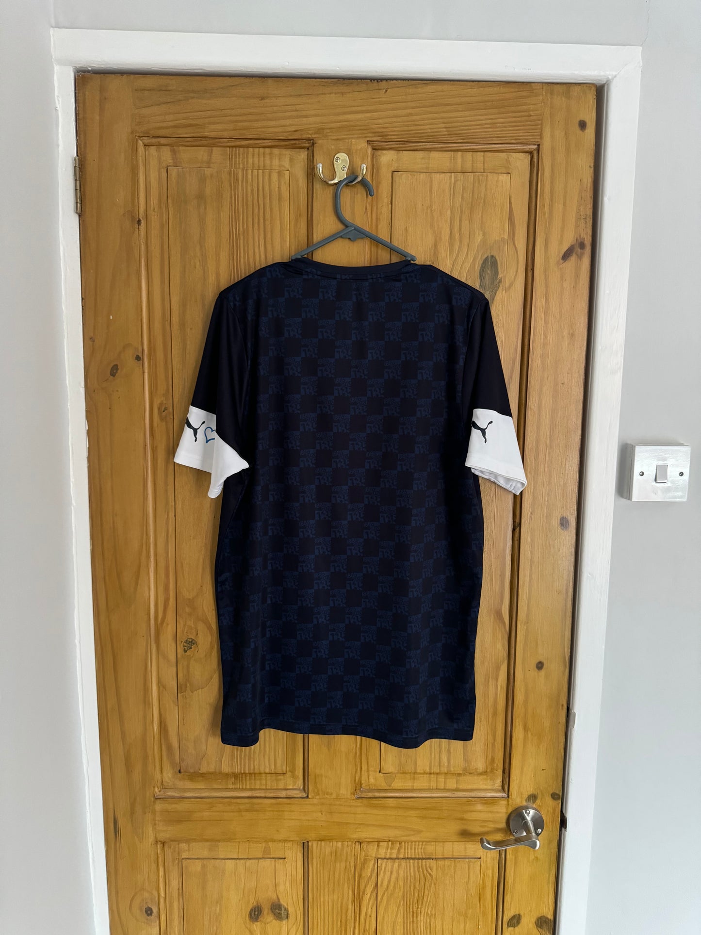 Luton Town Football Shirt - 2019 / 2020 - Third - Large