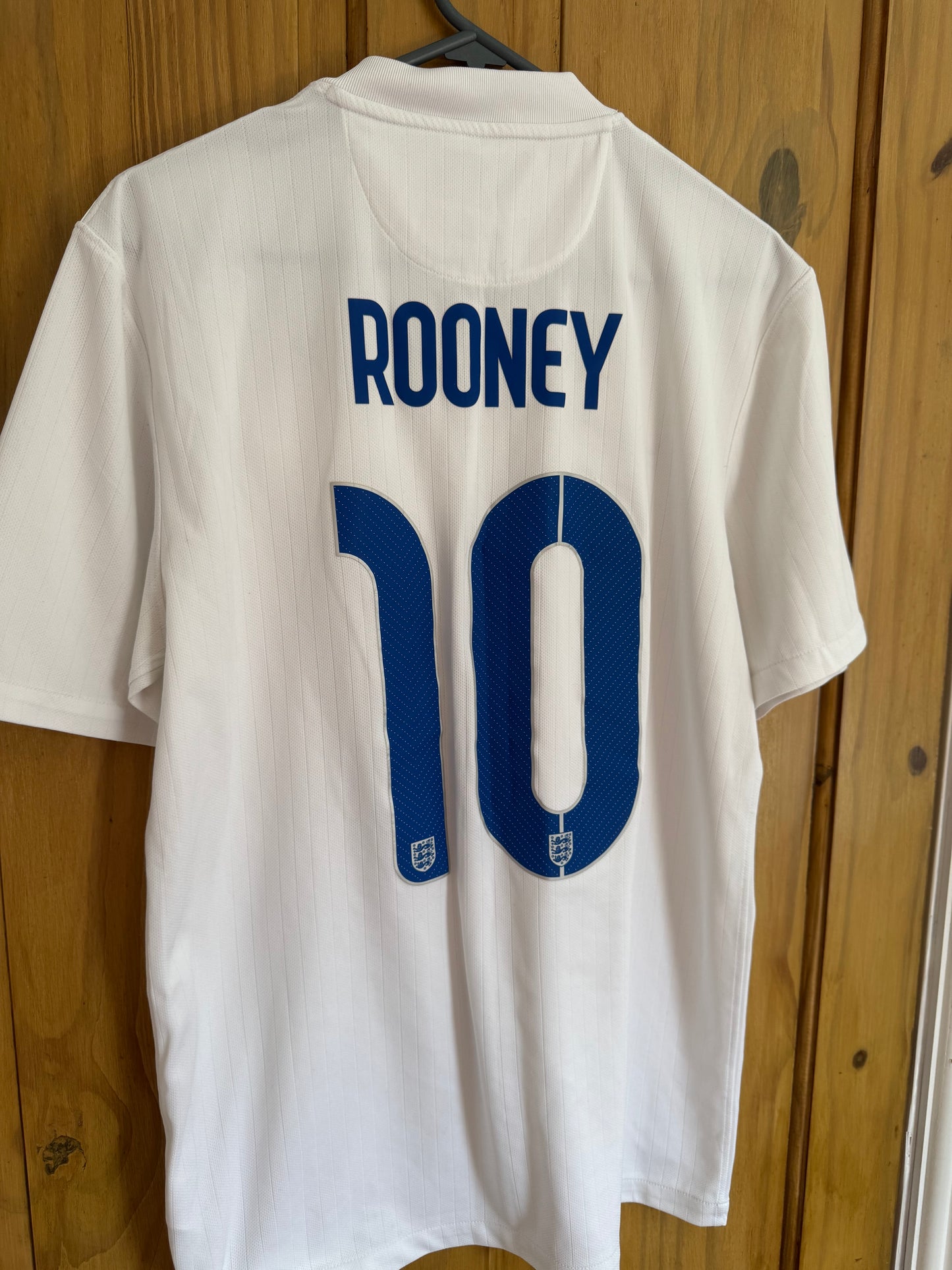 England Football Shirt - 2014 - Home - Medium - #10 Wayne Rooney