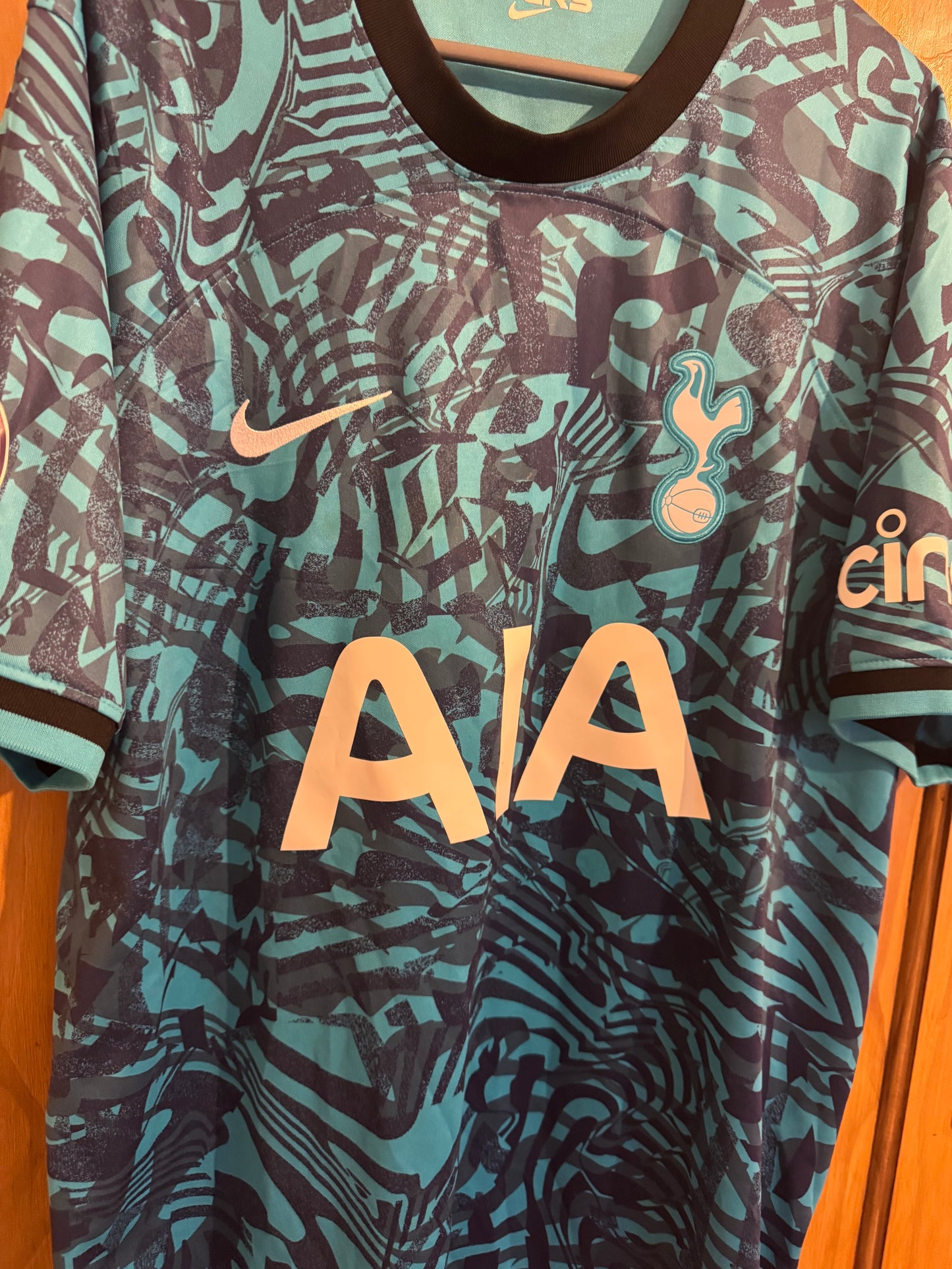 Tottenham Hotspur Football Shirt - 2022 / 2023 - Third - XL - #5 Hojbjerg