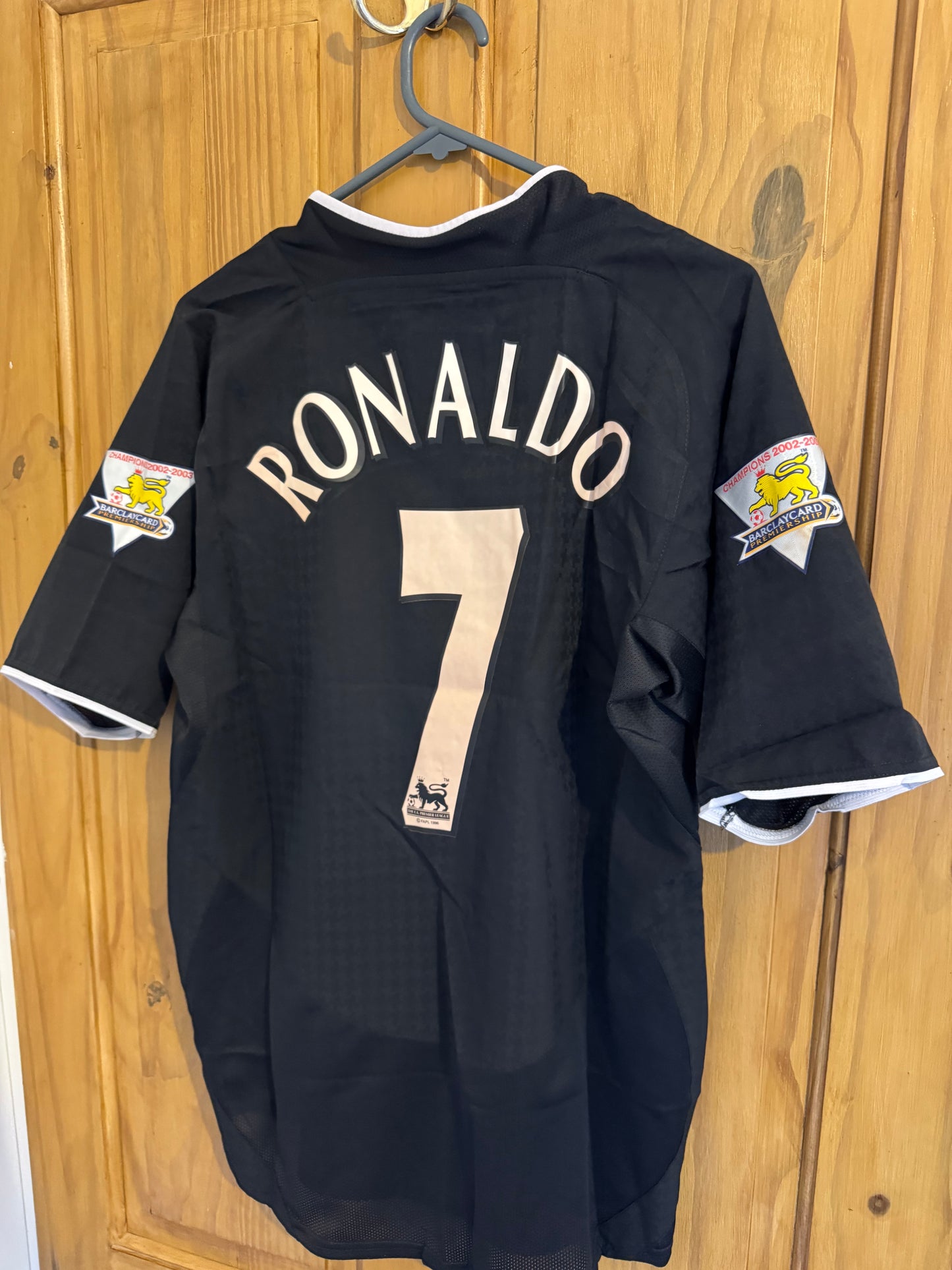 Manchester United Football Shirt - 2003 / 2004 - Away - Small - #7 Cristiano Ronaldo