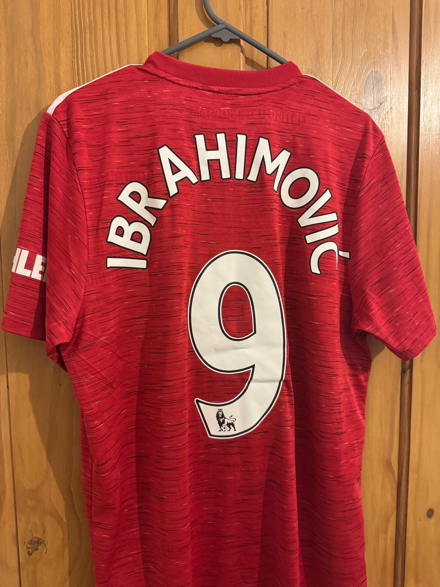 Manchester United Football Shirt - 2016 / 2017 - Home - Large - #9 Zlatan Ibrahimovic