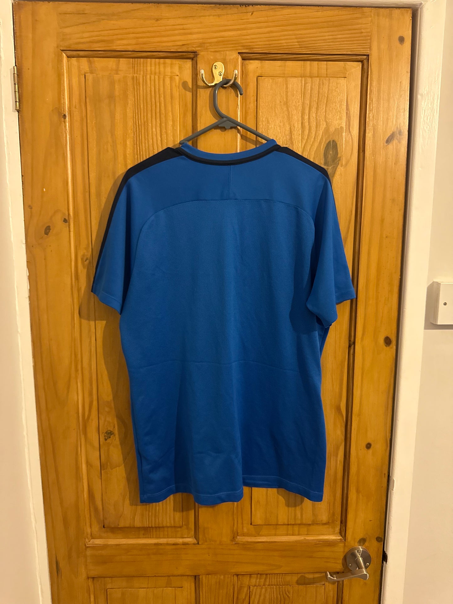 Brighton & Hove Albion Football Shirt - 2020 / 2021 / 2022 - Training - Large