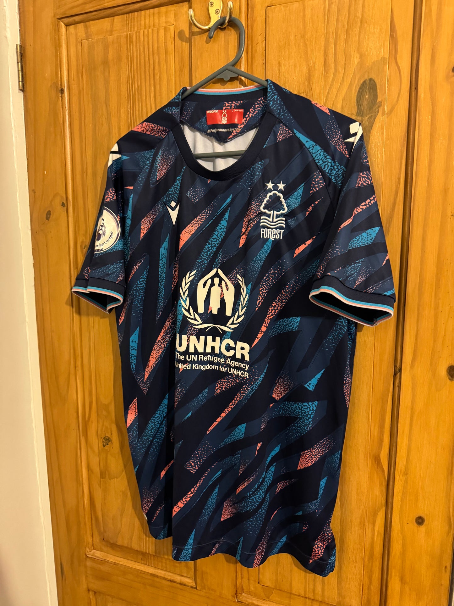 Nottingham Forest Football Shirt - 2022 / 2023 - Third - Large - With Sponsor