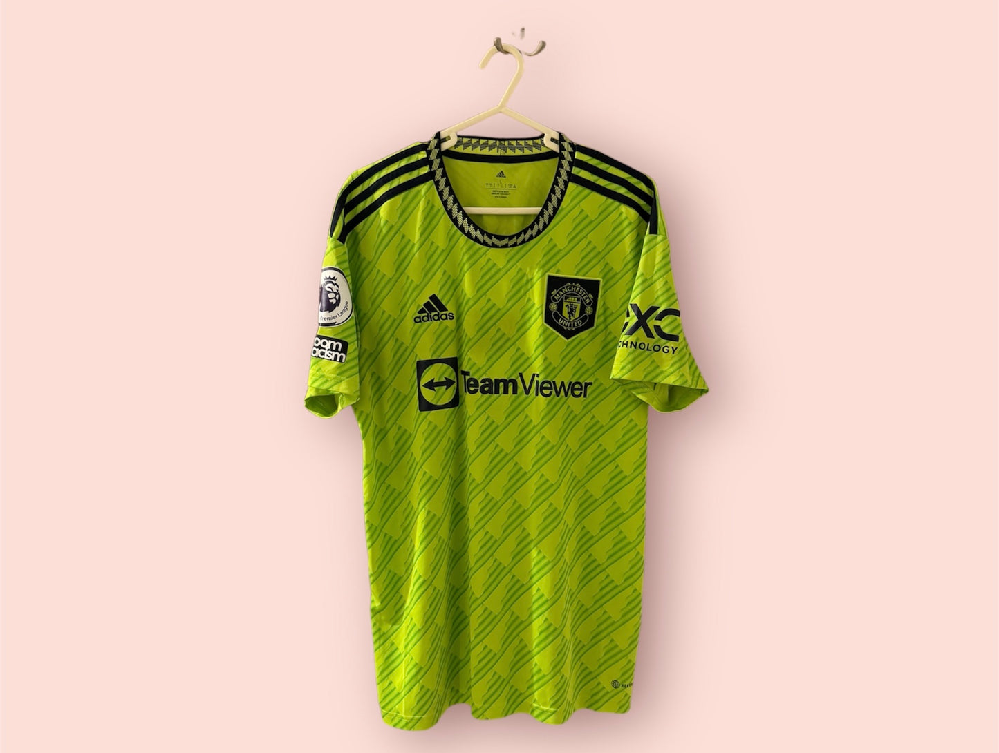 Manchester United Football Shirt - 2022 / 2023 - Third - Large - #14 Eriksen
