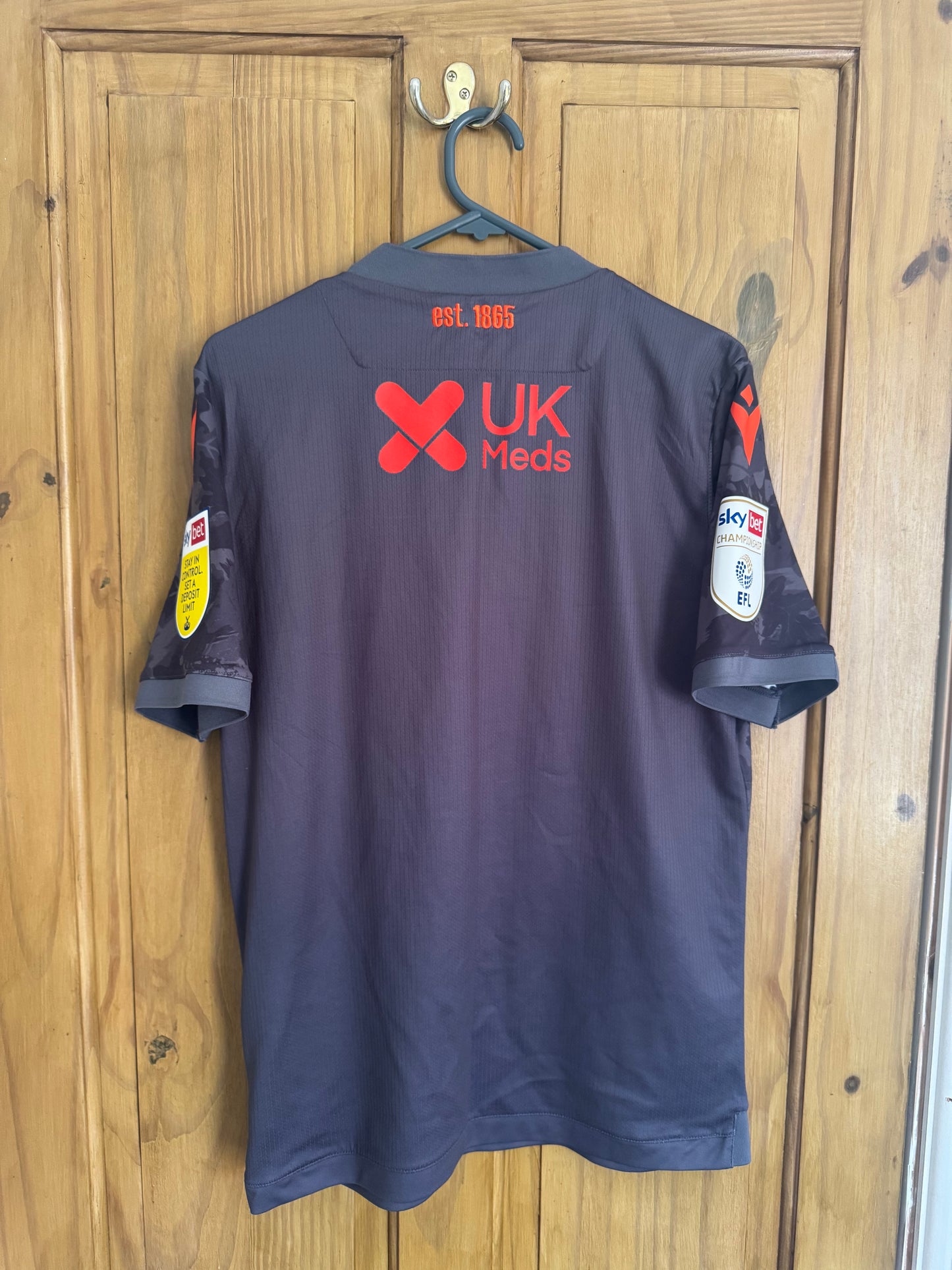 Nottingham Forest Football Shirt - 2021 / 2022 - Third - Small - EFL Patches