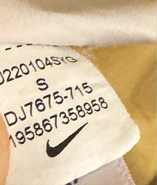 Barcelona Football Shirt - 2022 / 2023 - Away - Small