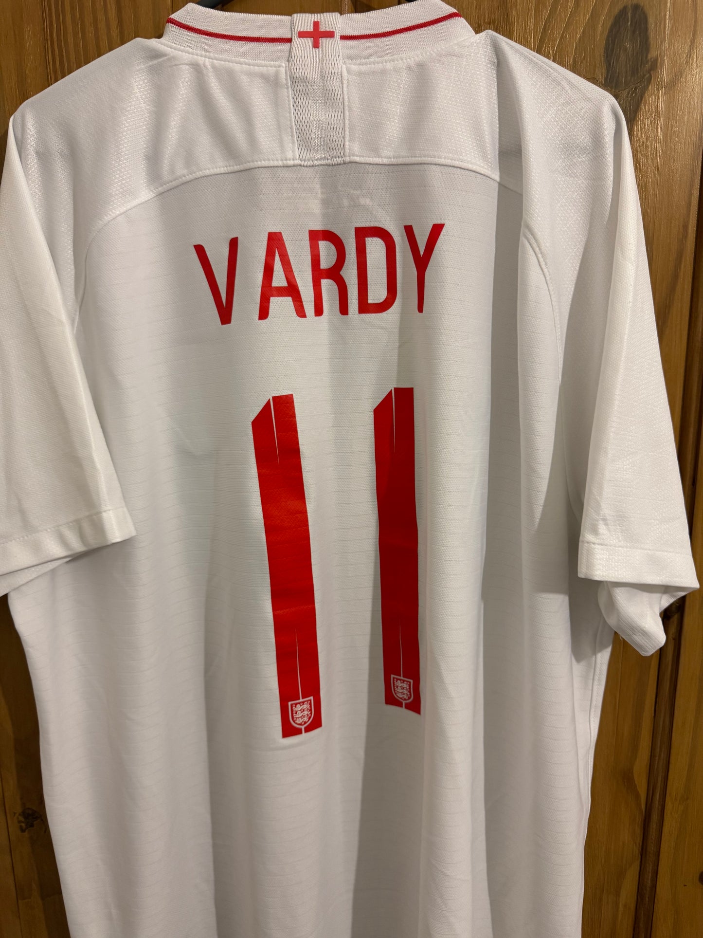 England Football Shirt - 2018 - Home - XXL - #11 Jamie Vardy