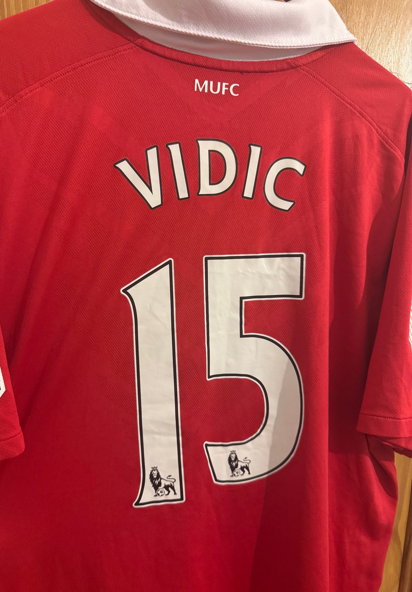 Manchester United Football Shirt - 2010 / 2011 - Home - XL - #15 Nemanja Vidic