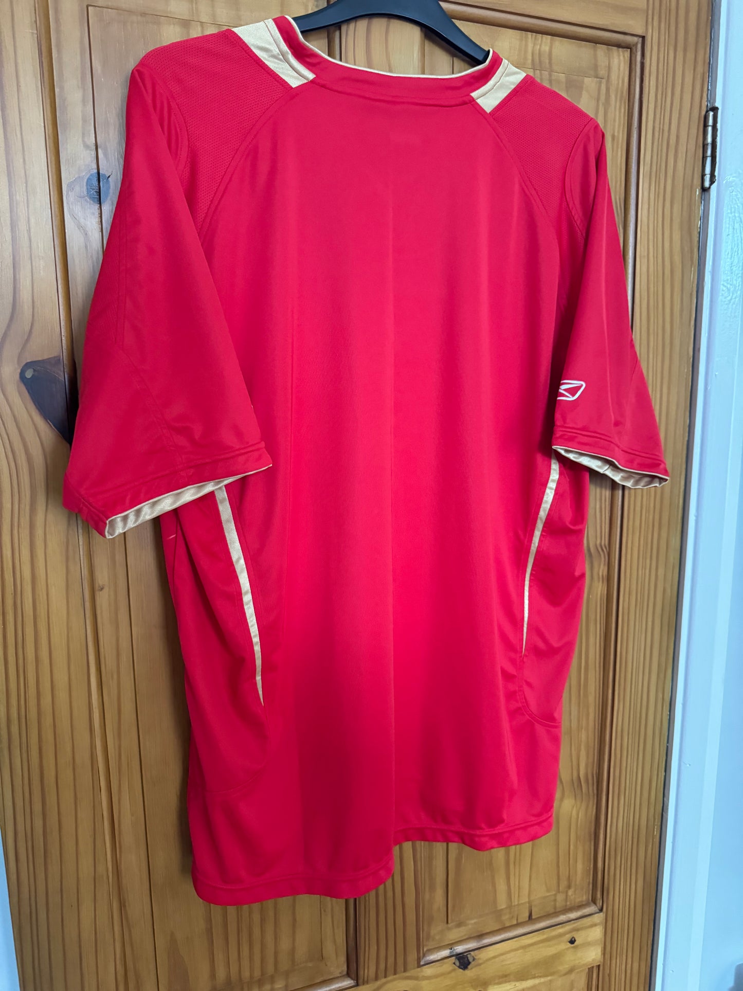 Liverpool Football Shirt - 2005 / 2006 - Home - European Version - XL