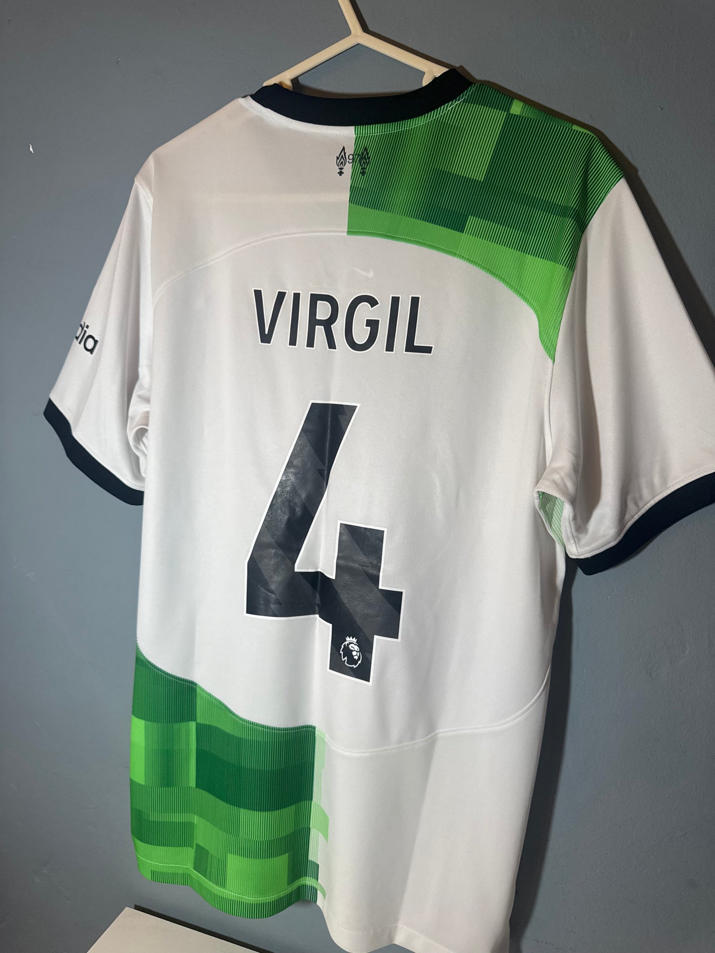 Liverpool Football Shirt - 2023 / 2024 - Away - Medium - #4 Virgil Van Dijk
