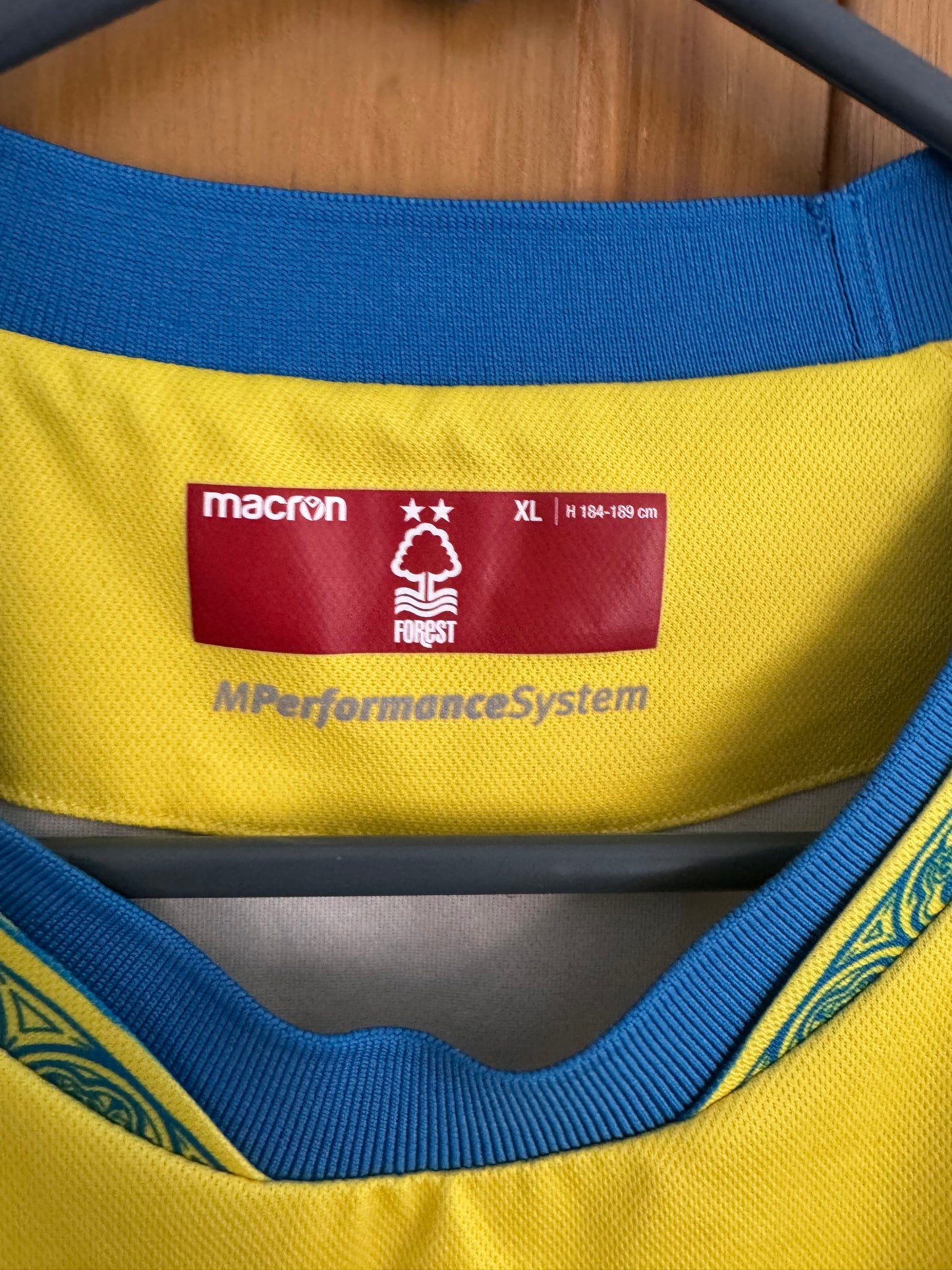 Nottingham Forest Football Shirt - 2022 / 2023 - Away - XL - with sponsor