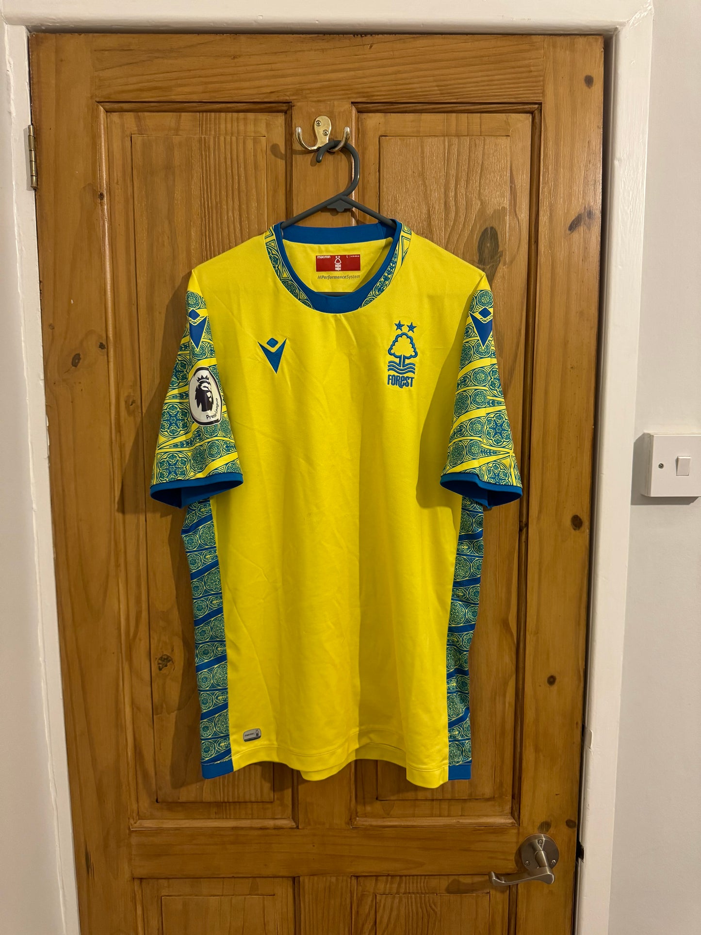 Nottingham Forest Football Shirt - 2022 / 2023 - Away - Large