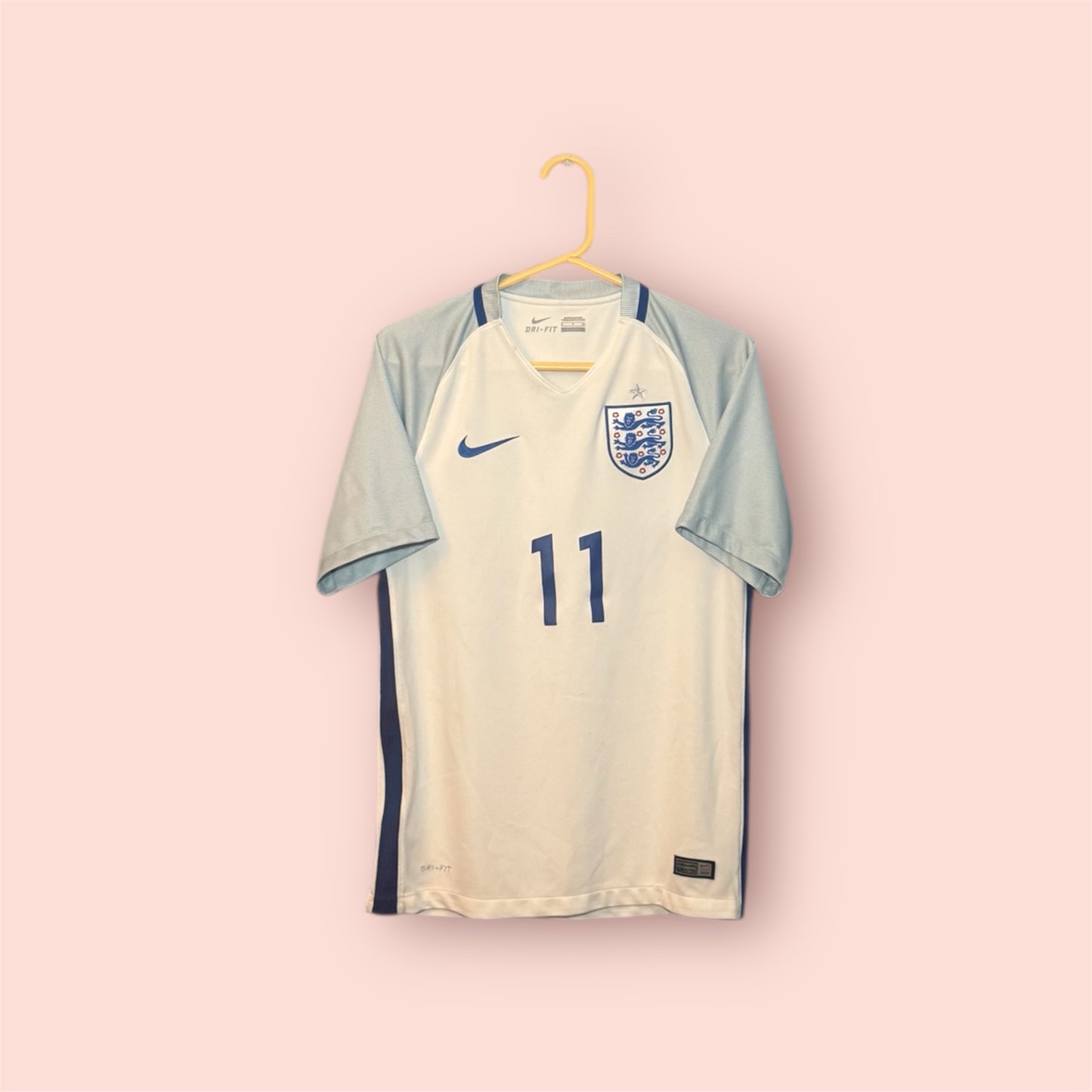 England Football Shirt - 2016 - Home - Small - #11 Jamie Vardy