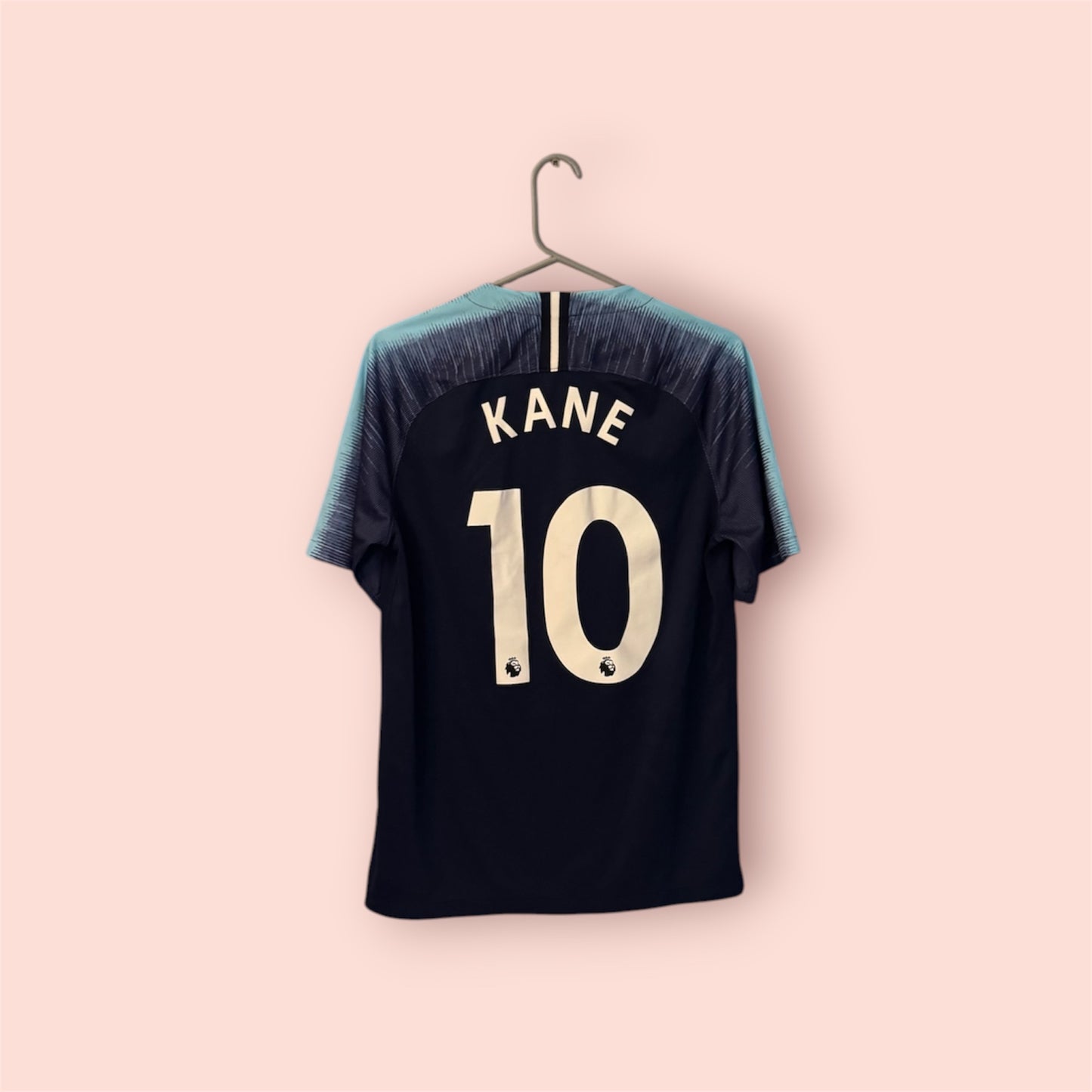 Tottenham Hotspur Football Shirt - 2018 / 2019 - Away - Medium - #10 Harry Kane