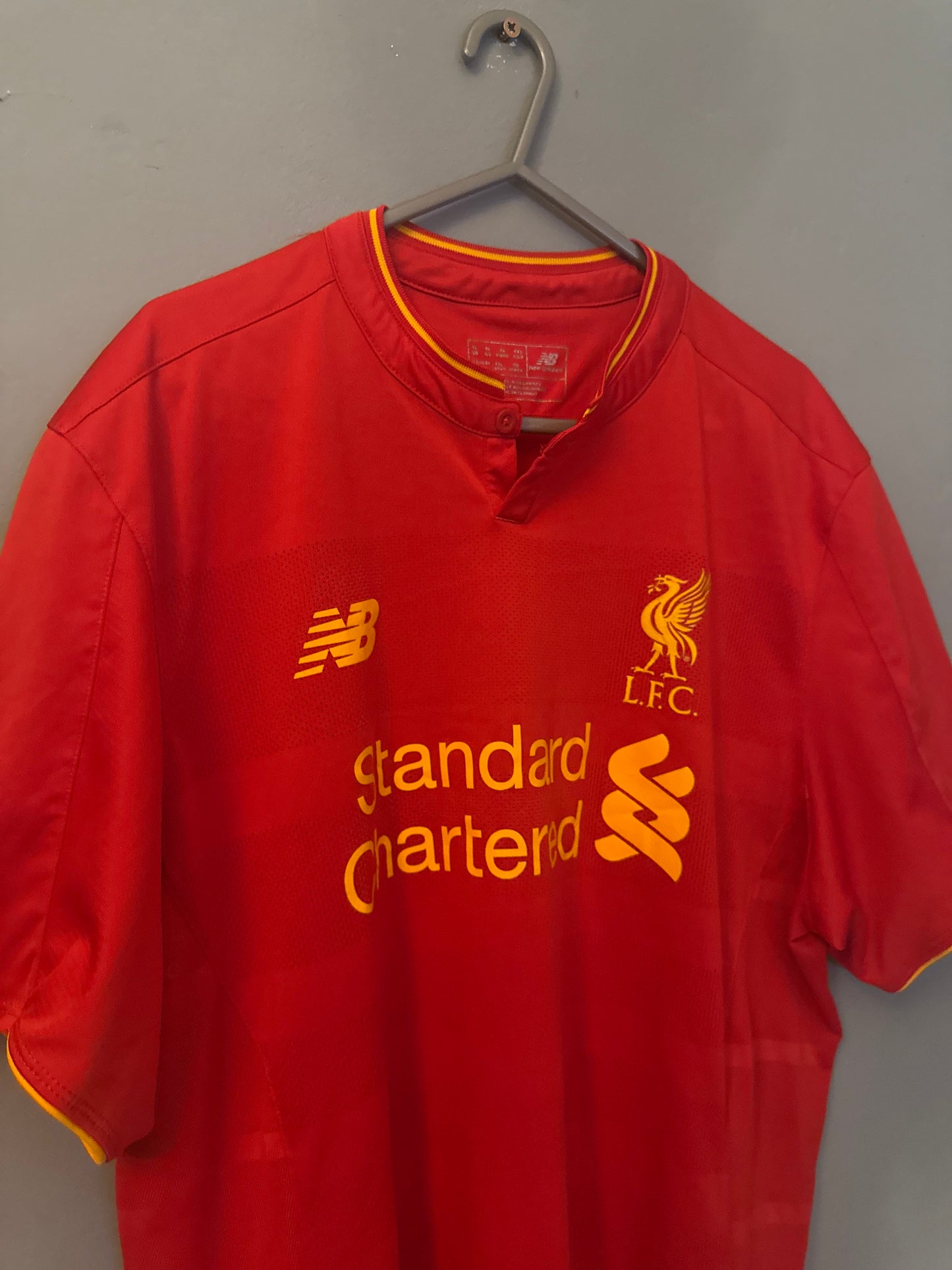 Liverpool Football Shirt - 2016 / 2017 - Home - XL - #11 Roberto Firmino
