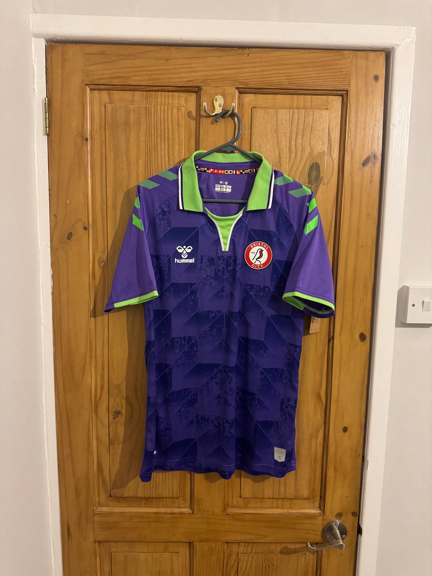 Bristol City Football Shirt - 2020 / 2021 - Away - Medium - #7