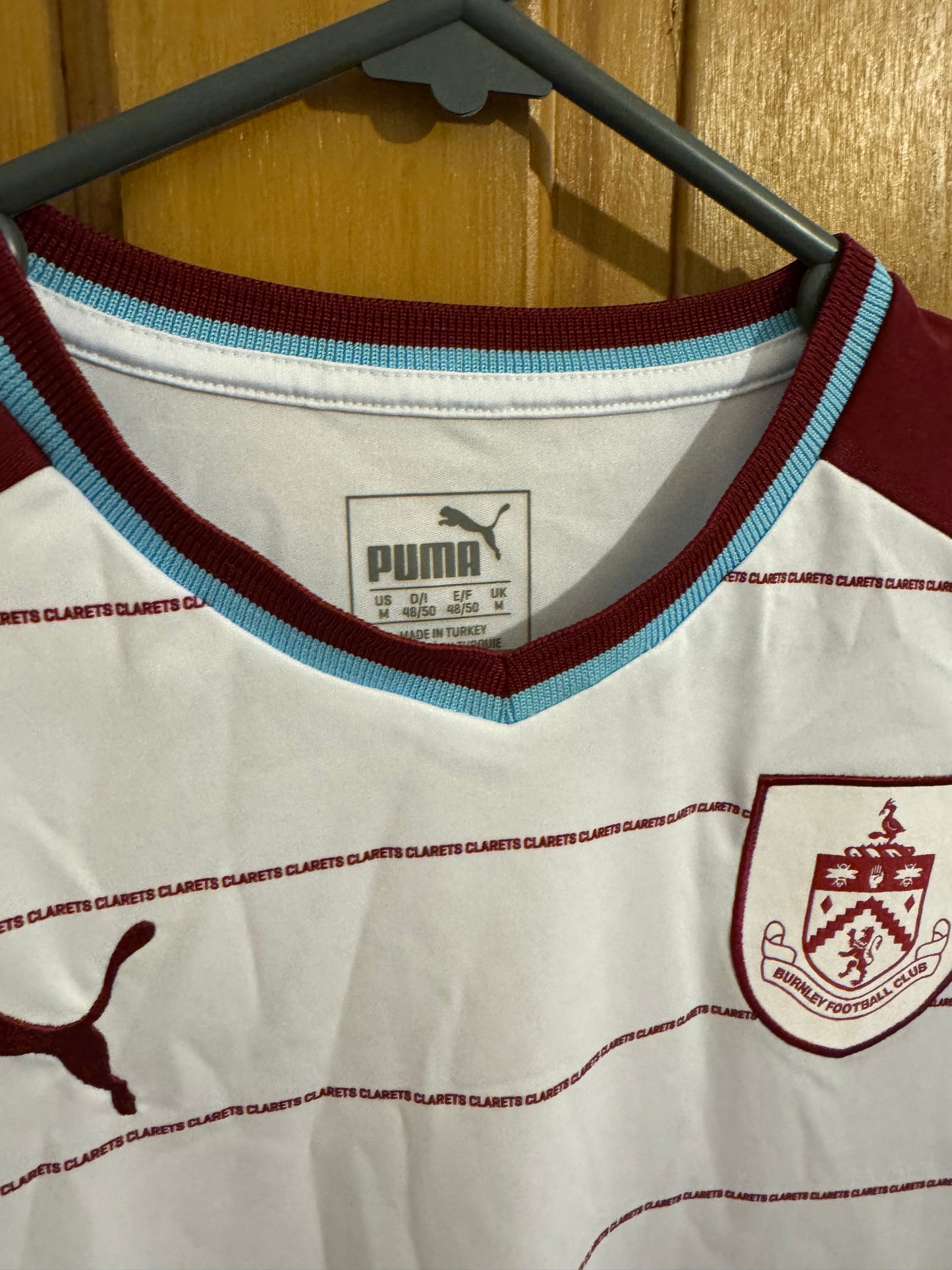 Burnley Football Shirt - Away - 2017 / 2018 - Medium