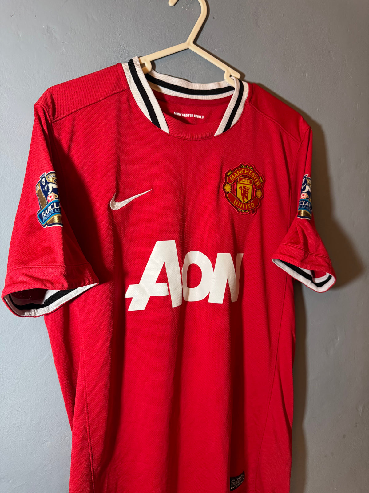 Manchester United Football Shirt - 2013 / 2014 - Home - Medium - #14 Chicharito