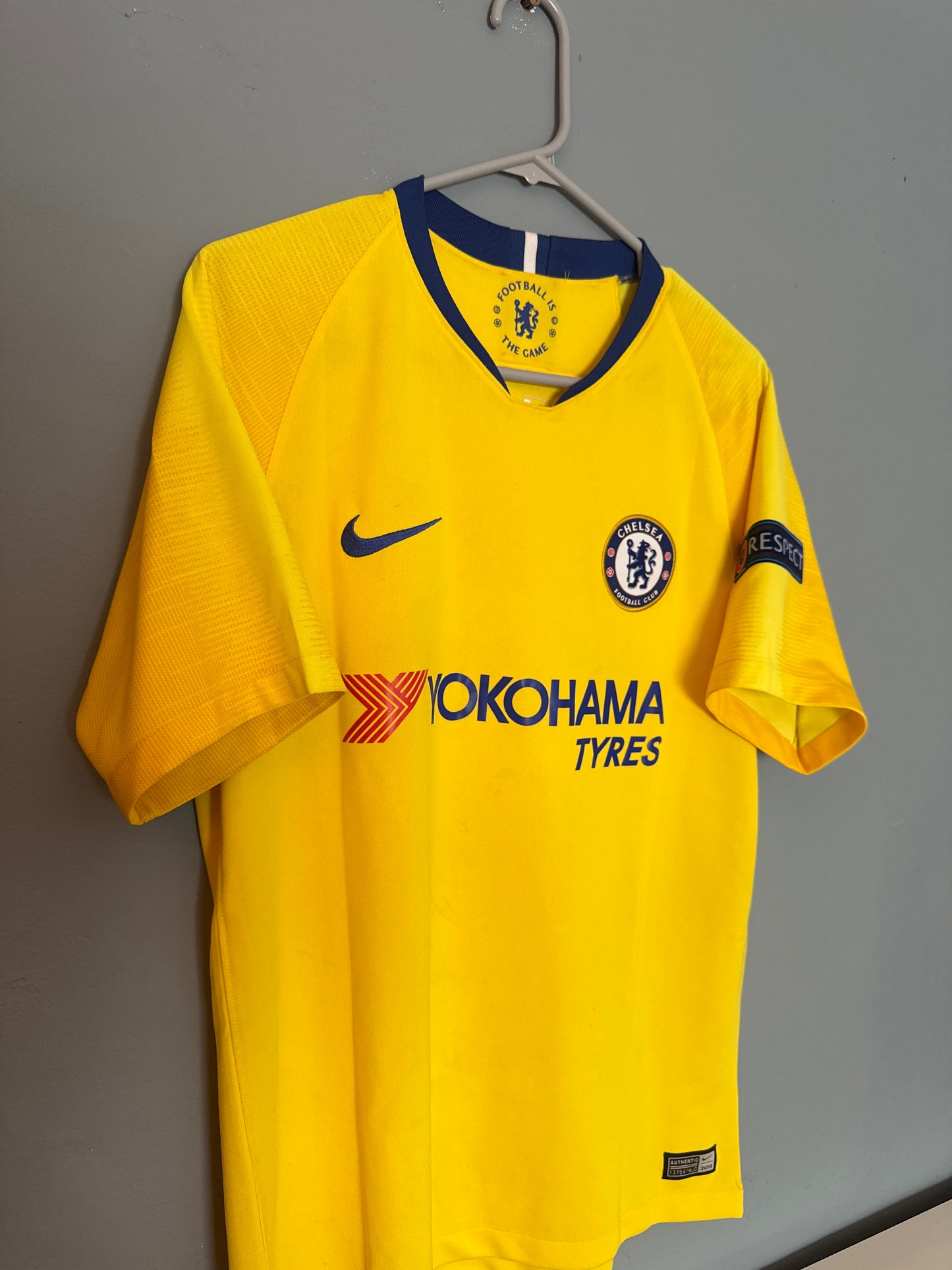 Chelsea Football Shirt - 2018 / 2019 - Away - Medium - #10 Eden Hazard