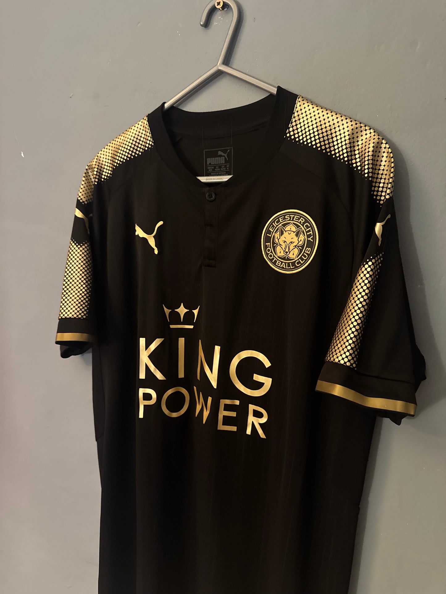 Leicester City Football Shirt - 2017 / 2018 - Away - Small - #9 Jamie Vardy