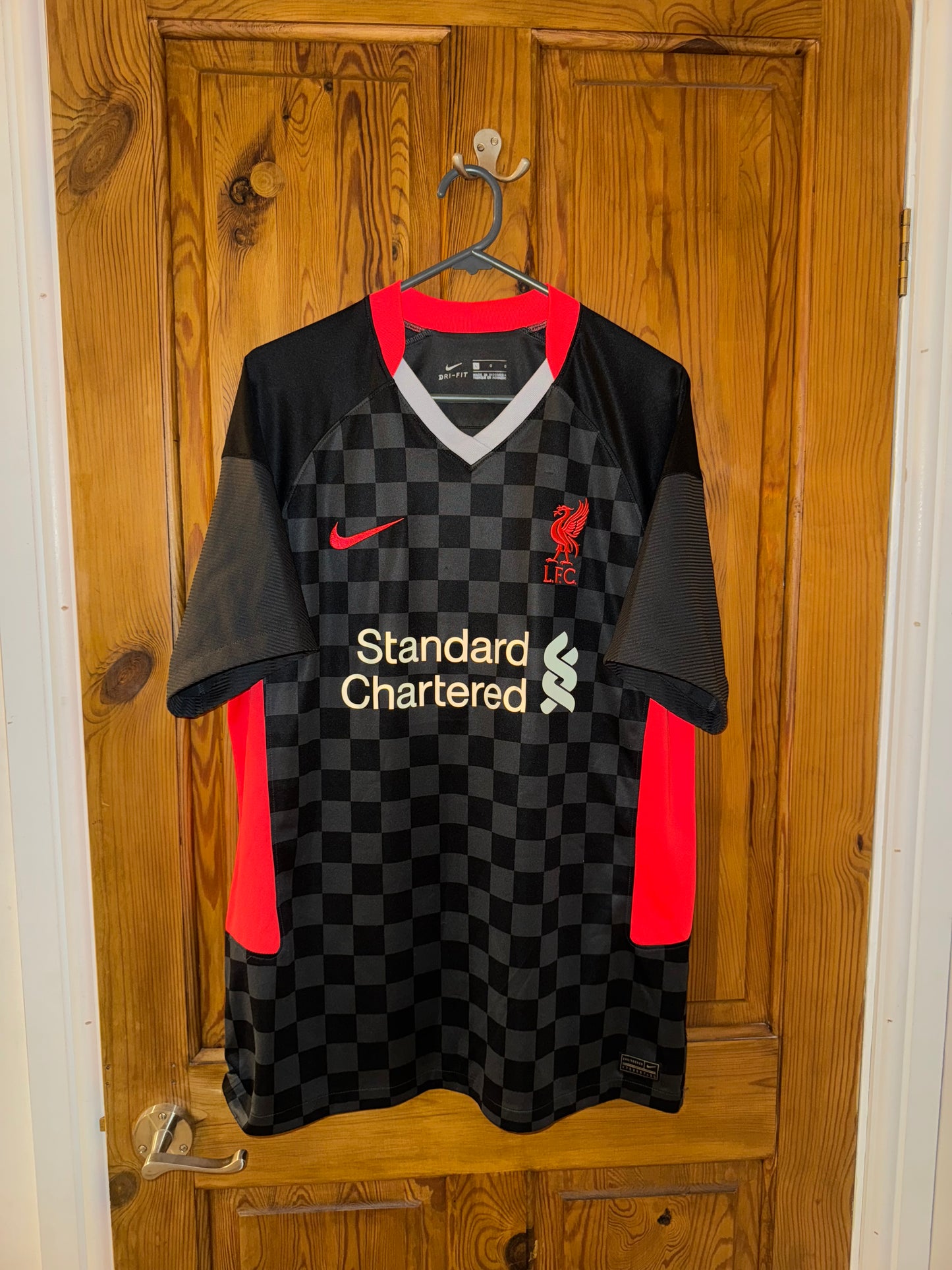 Liverpool Football Shirt - 2020 / 2021 - Third - Large - Rare