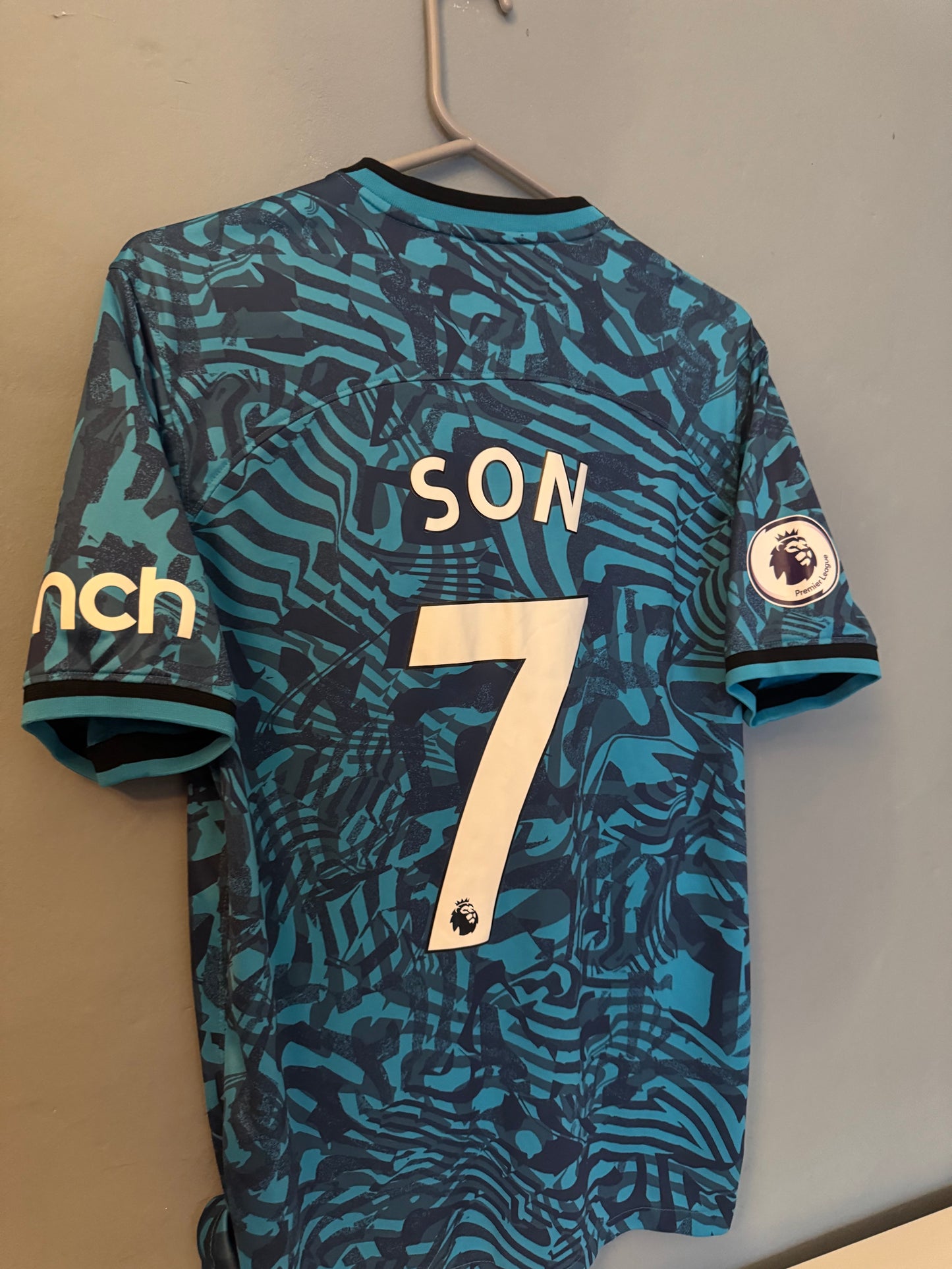 Tottenham Hotspur Football Shirt - 2022 / 2023 - Third - Medium - #7 Son