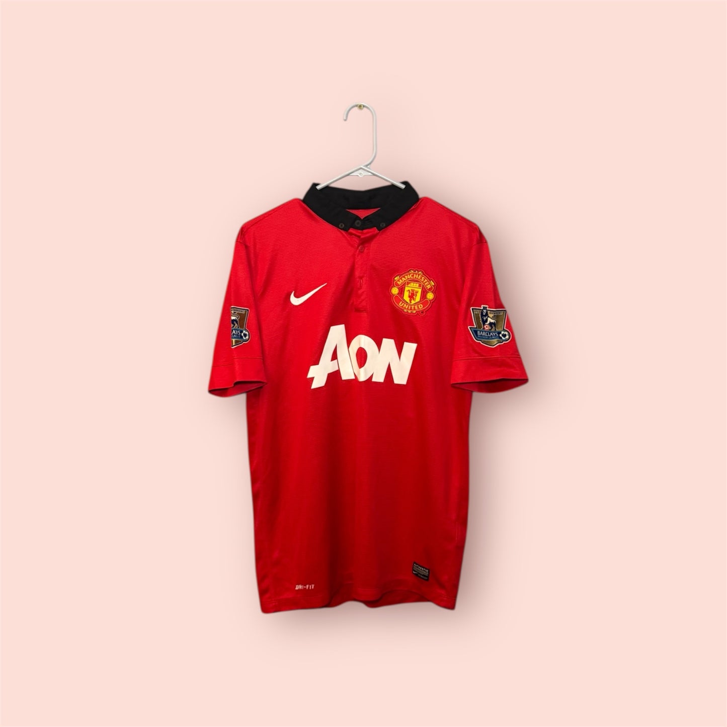 Manchester United Football Shirt - 2013 / 2014 - Home - Medium - #20 van Persie