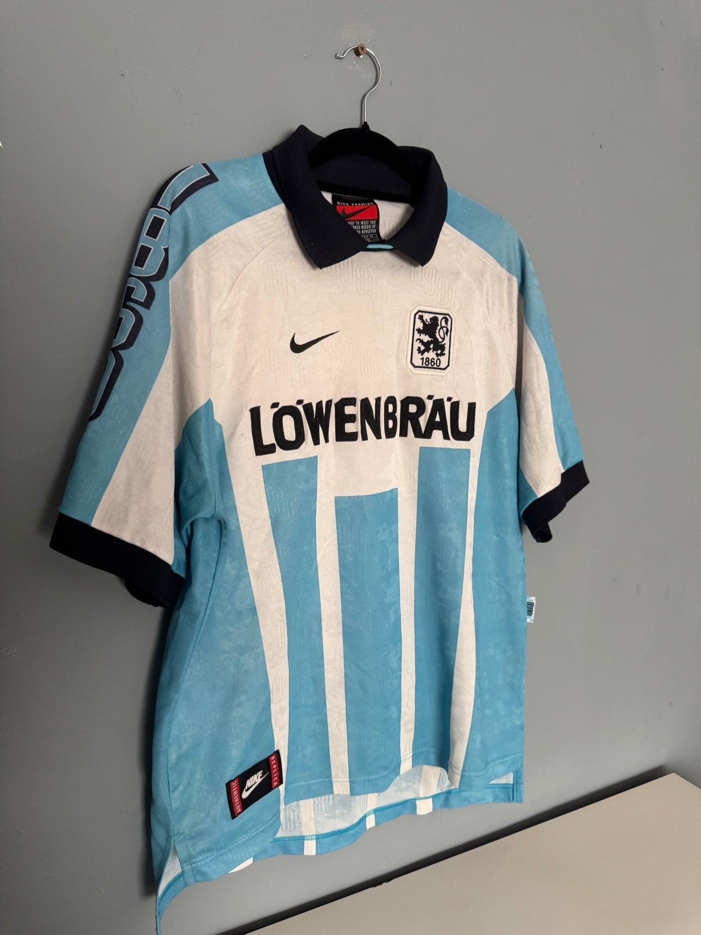 TSV 1860 Munich Munchen Football Shirt - 1996 / 1997 - Home - Large - Nike Löwenbräu