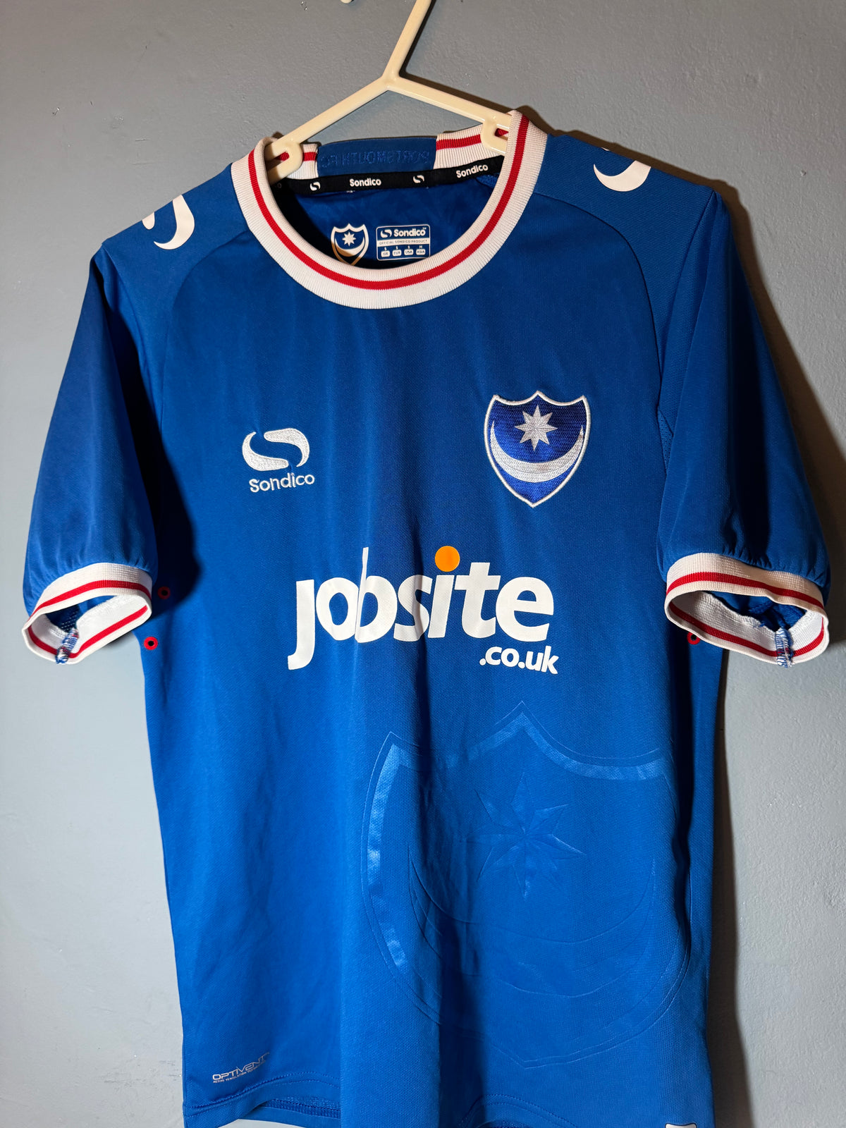 Portsmouth Football Shirt - 2017 / 2018 - Home - Small