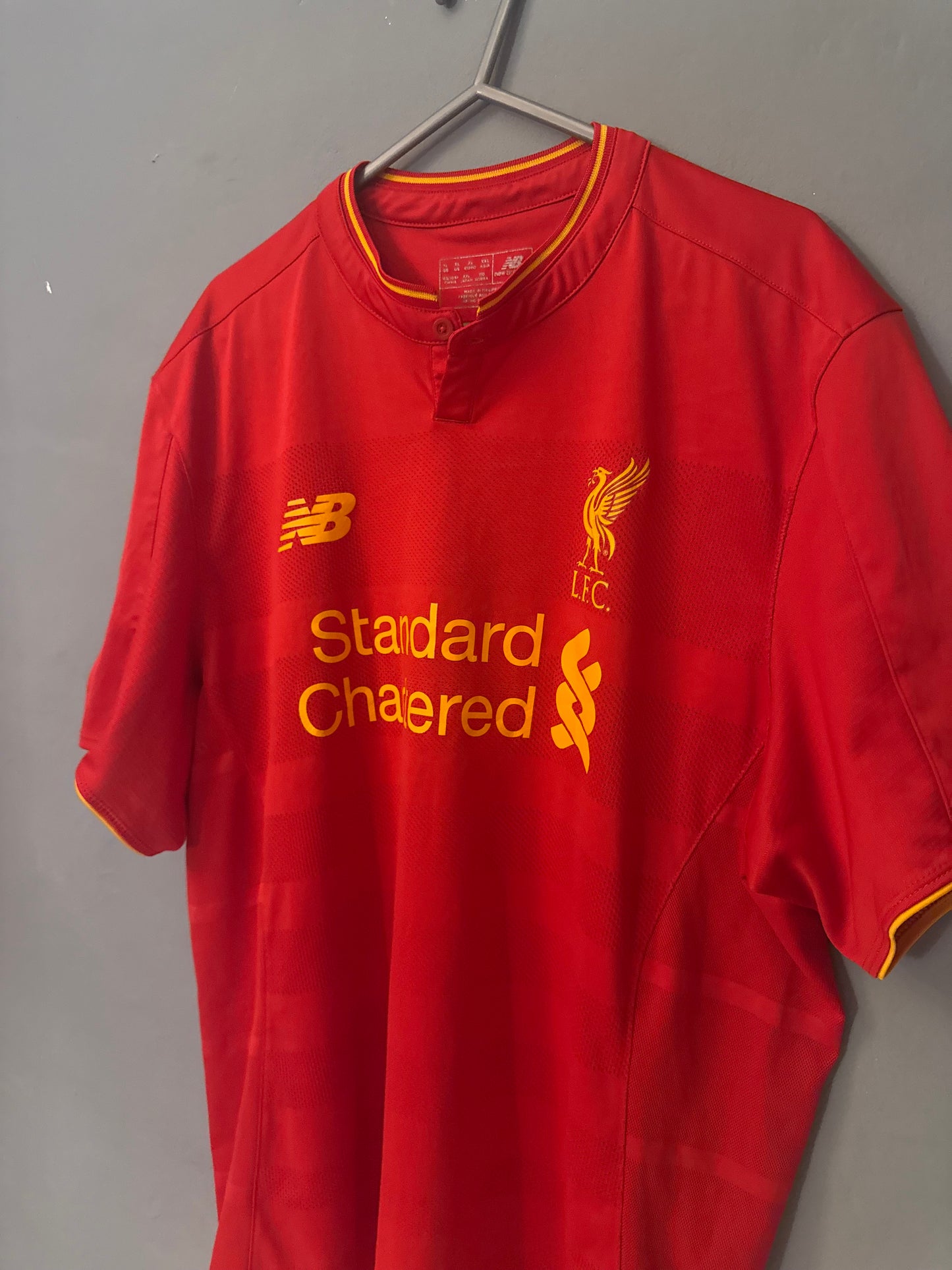 Liverpool Football Shirt - 2016 / 2017 - Home - XL - #11 Roberto Firmino