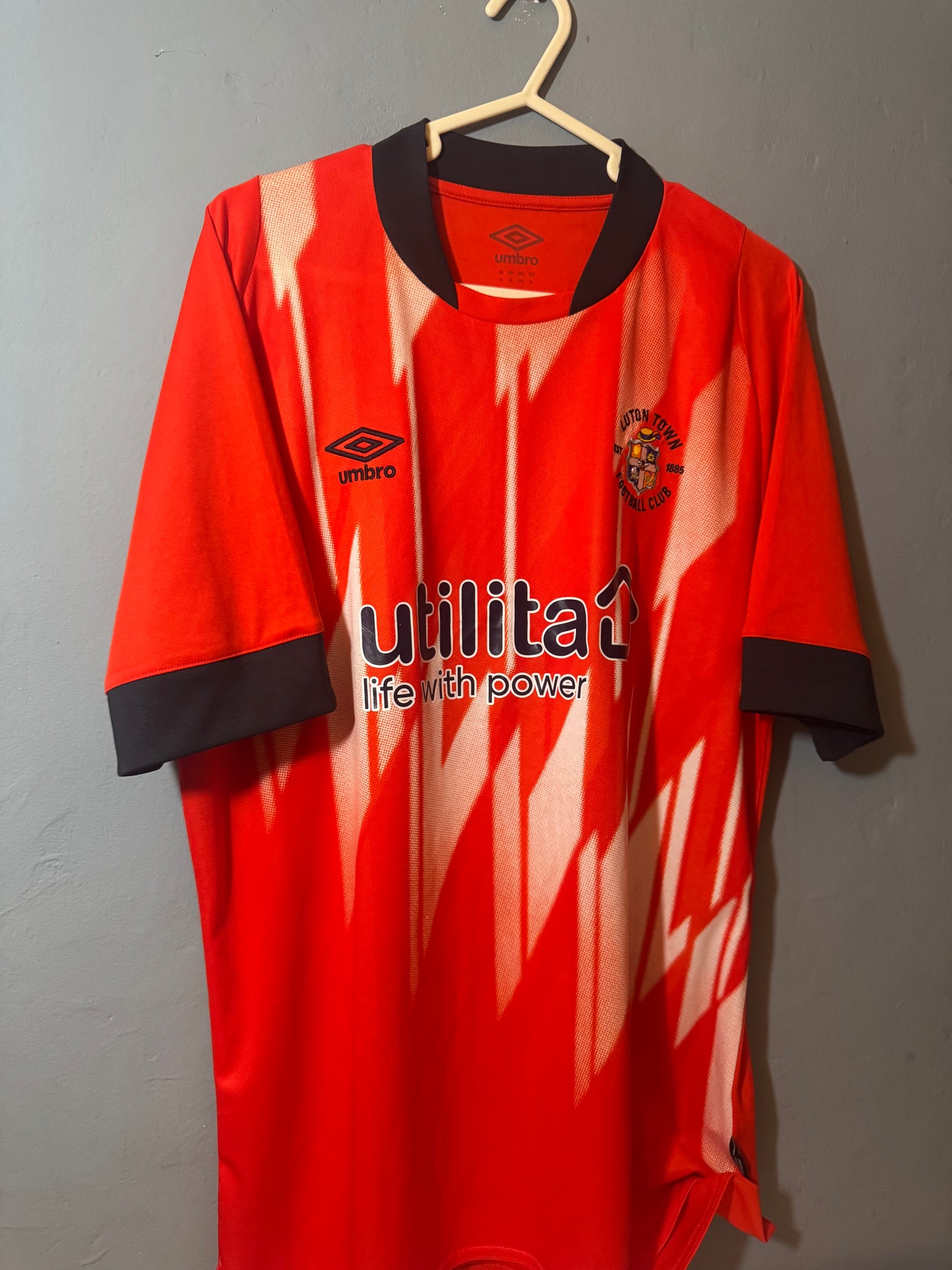 Luton Town Football Shirt - 2022 / 2023 - Home - XL