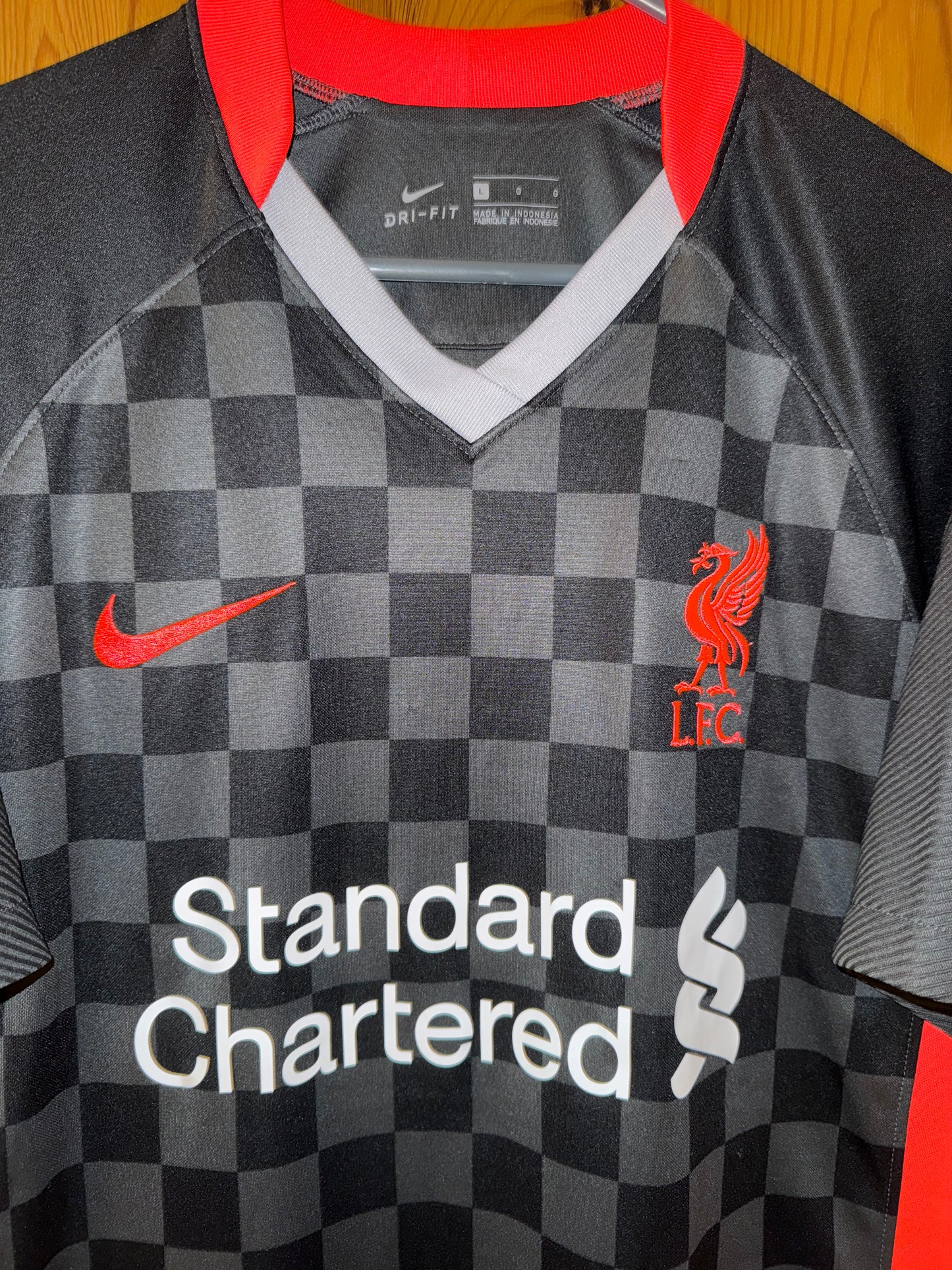 Liverpool Football Shirt - 2020 / 2021 - Third - Large - Rare