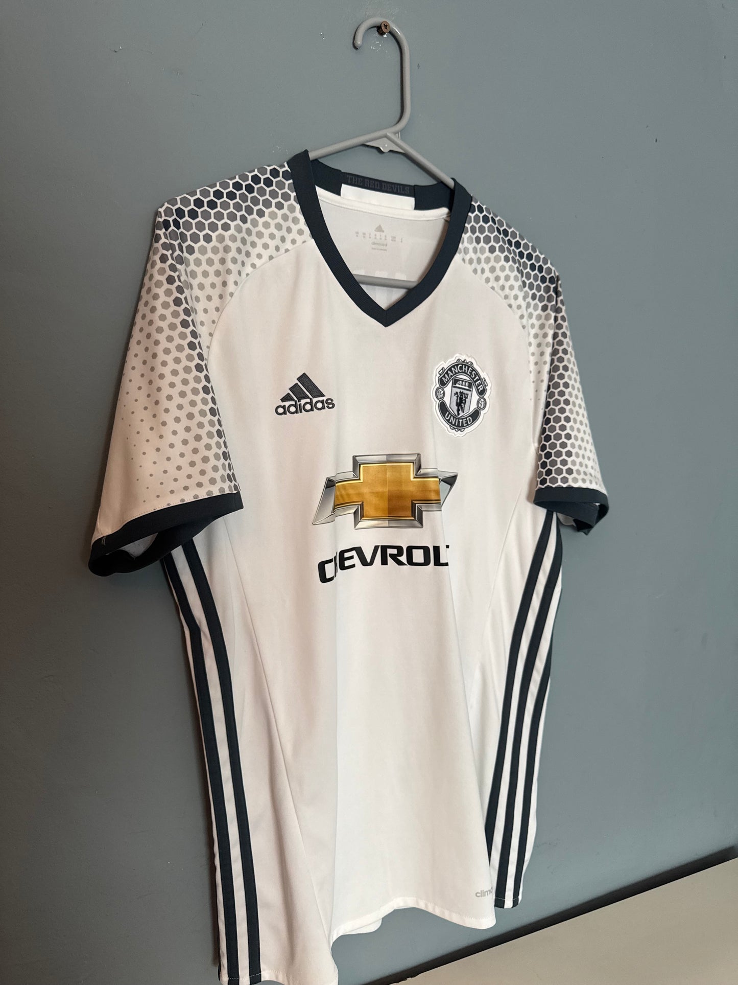 Manchester United Football Shirt - 2016 / 2017 - Third - Medium - #9 Ibrahimovic