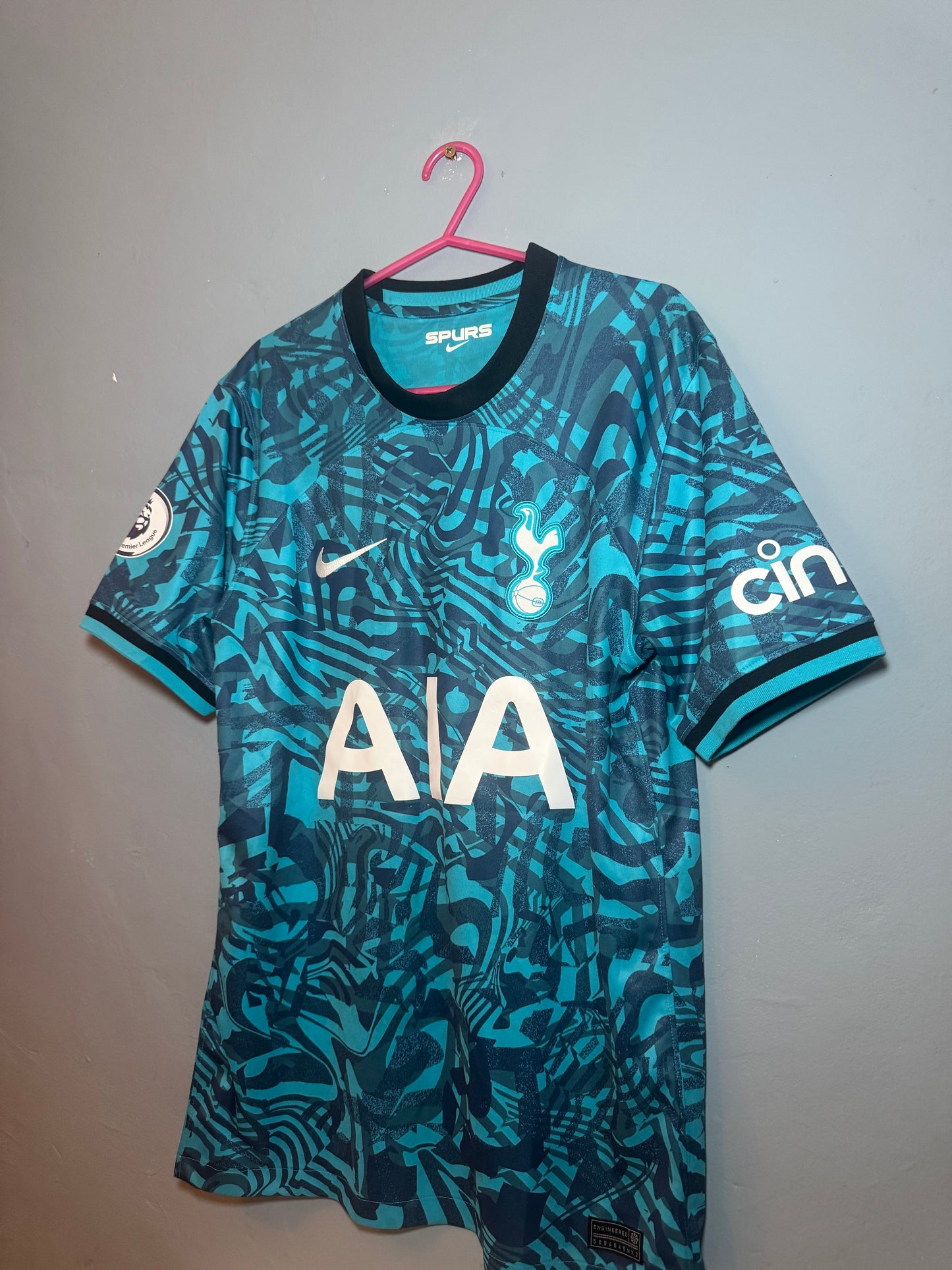 Tottenham Hotspur Football Shirt - 2022 / 2023 - Third - Small - #10 Harry Kane