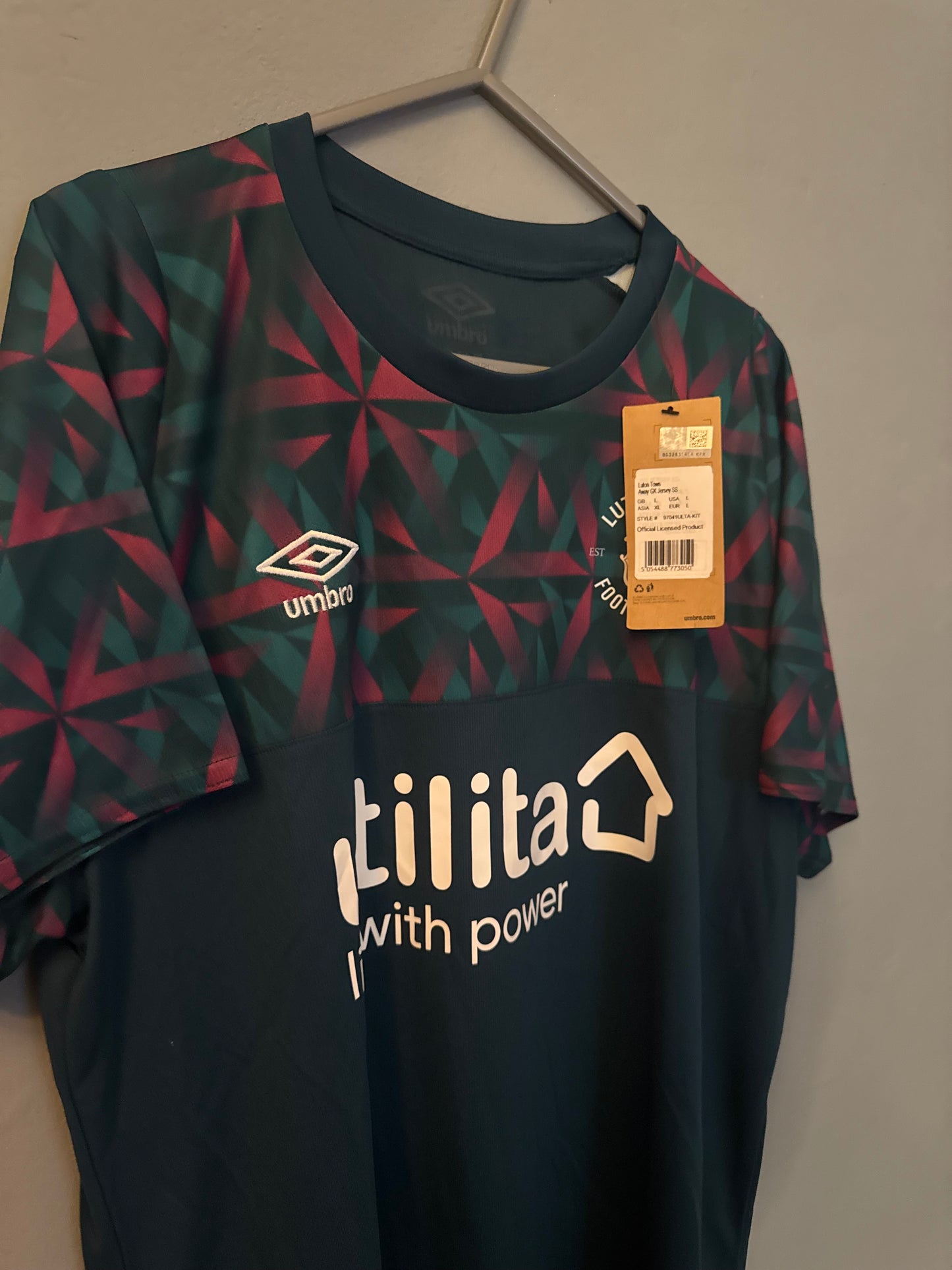 Luton Town Football Shirt - 2022 / 2023 - GK - Goalkeeper Away - Large - Rare