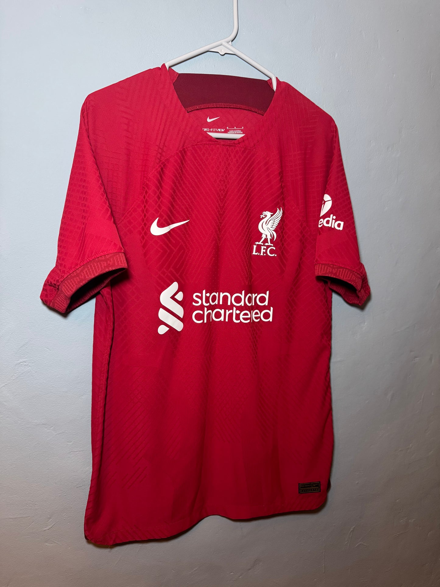 Liverpool Football Shirt - 2022 / 2023 - Home - Medium - Dri Fit Adv
