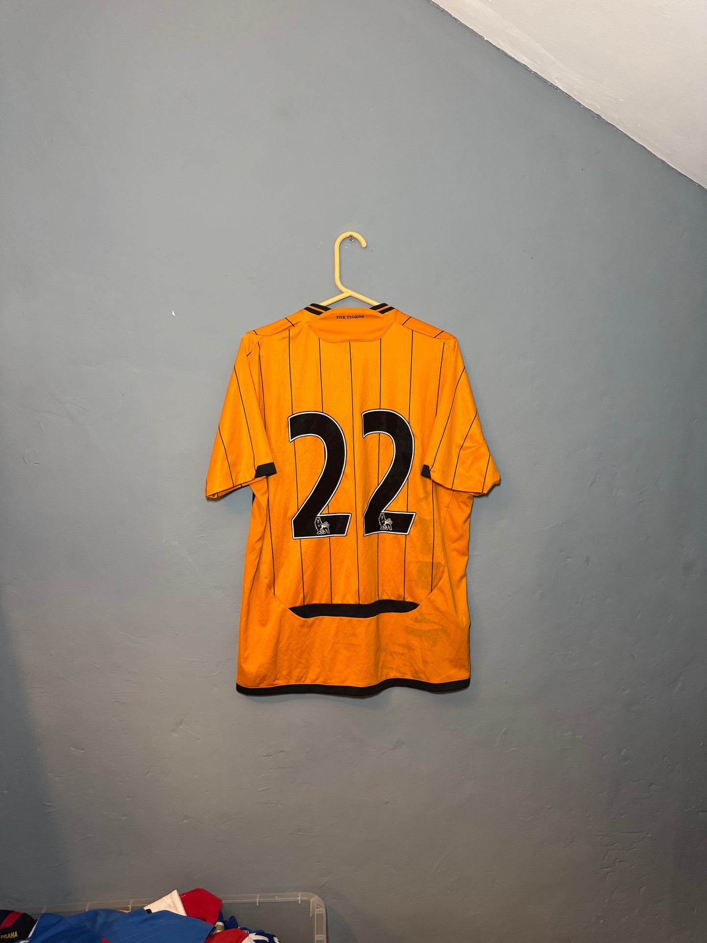 Hull City Football Shirt - 2009 / 2010 - Home - Large - #22