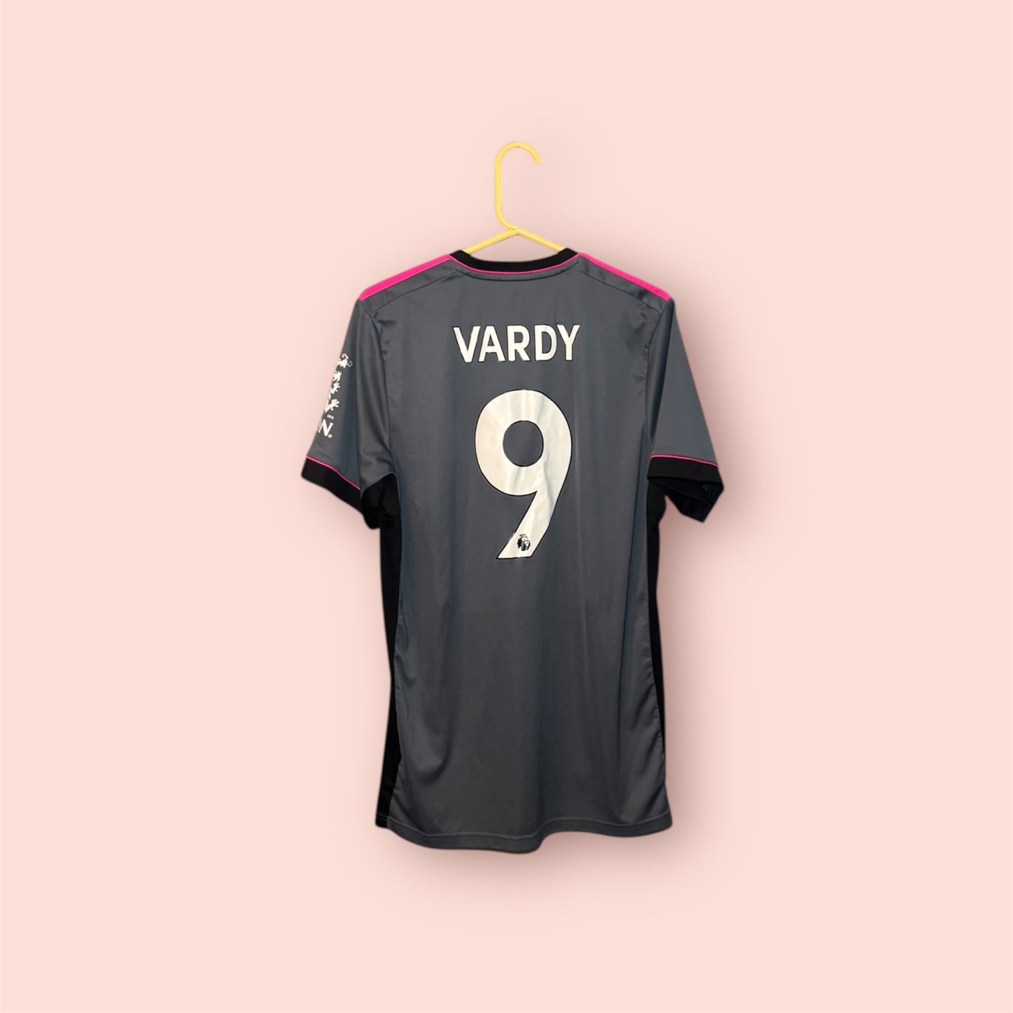 Leicester City Football Shirt - 2021 / 2022 - Third - Large - #9 Jamie Vardy