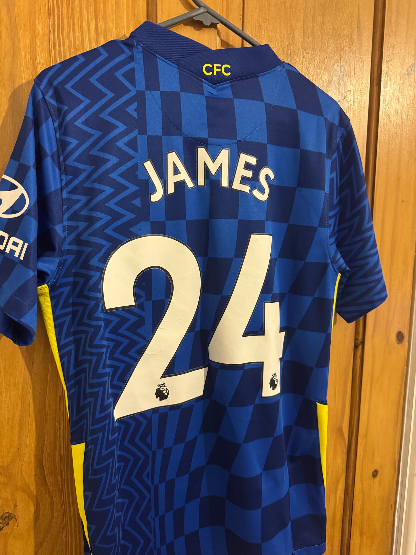Chelsea Football Shirt - 2021 / 2022 - Home - Small - #24 Reece James