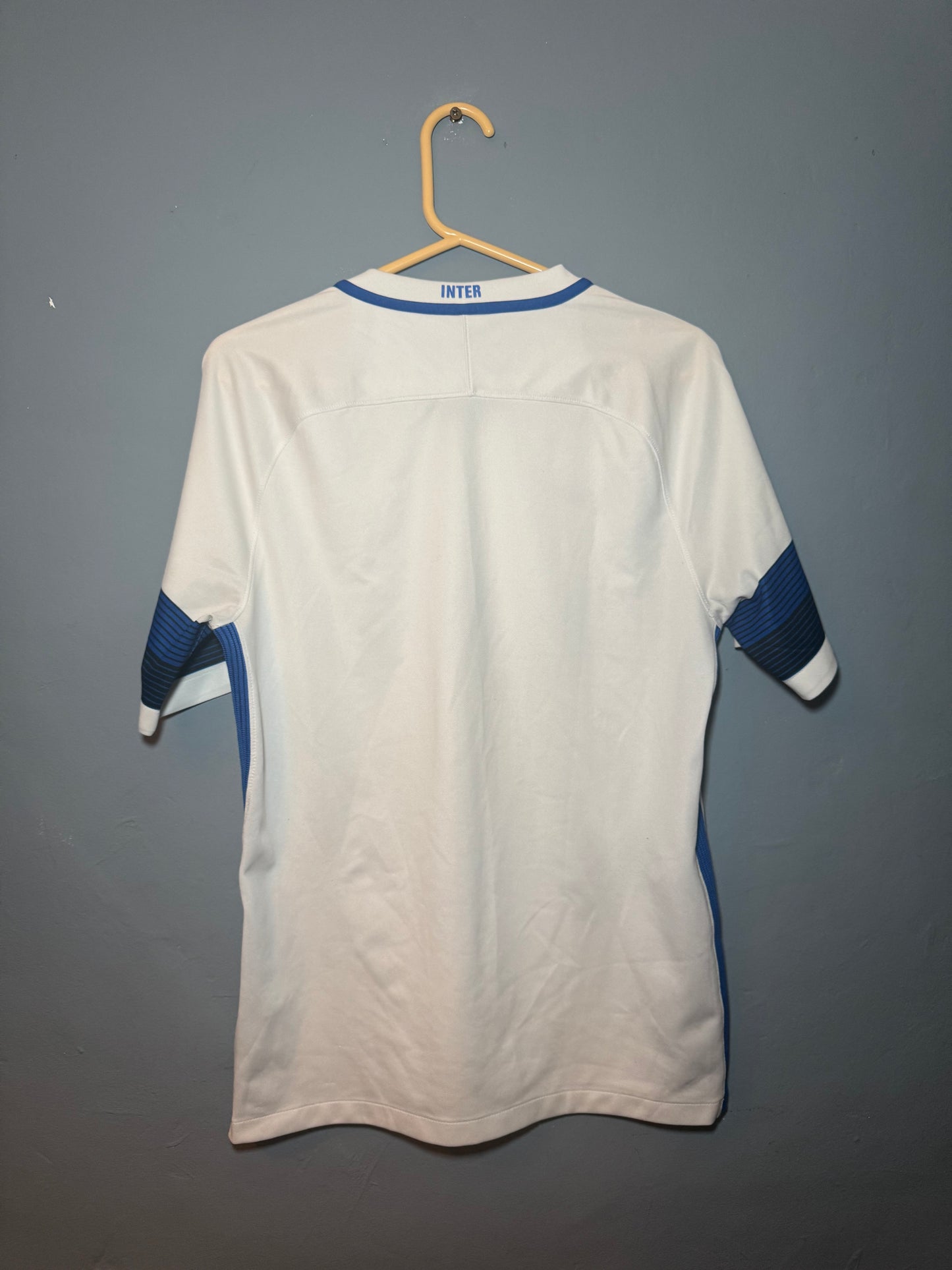 Inter Milan Football Shirt - 2016 / 2017 - Away - Small