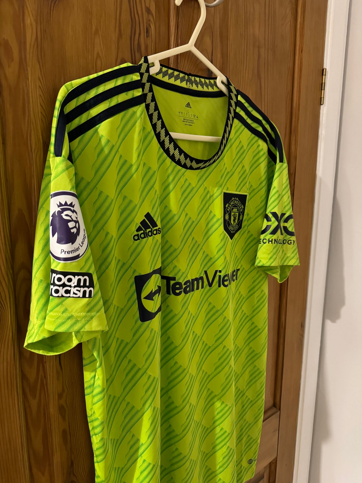 Manchester United Football Shirt - 2022 / 2023 - Third - Large - #14 Eriksen