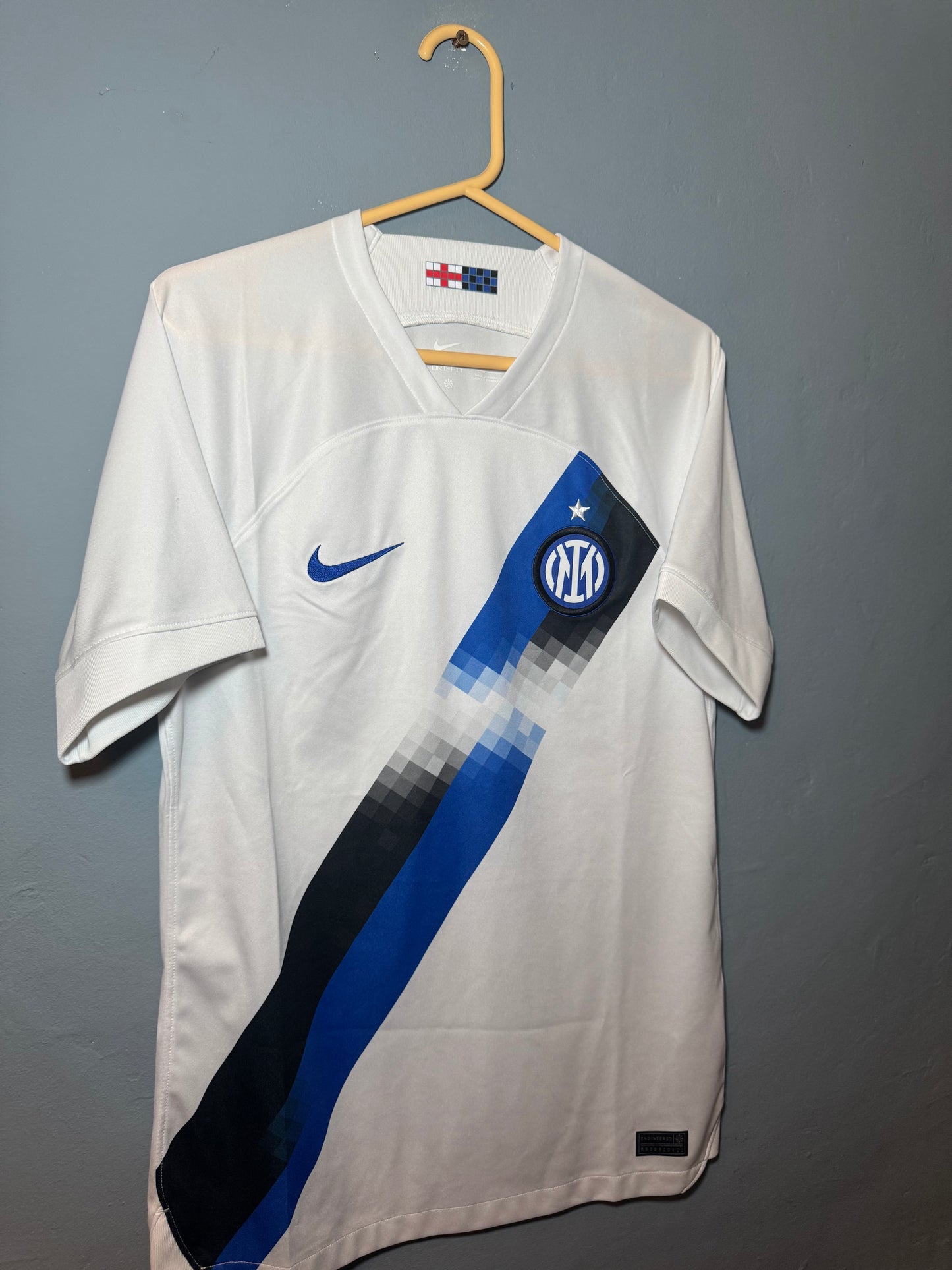 Inter Milan Football Shirt - 2023 / 2024 - Away - Small