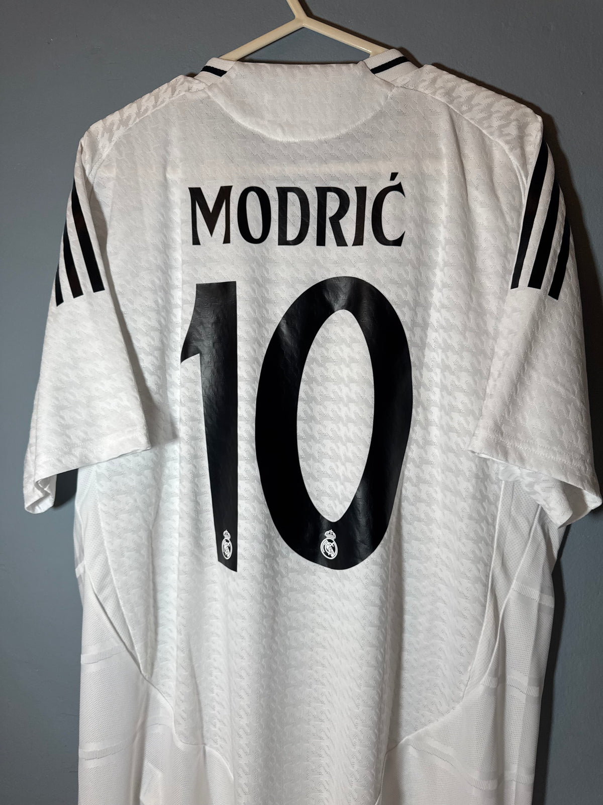 Real Madrid Football Shirt - 2024 / 2025 - Home - XL - HEAT RDY - #10 Luka Modric