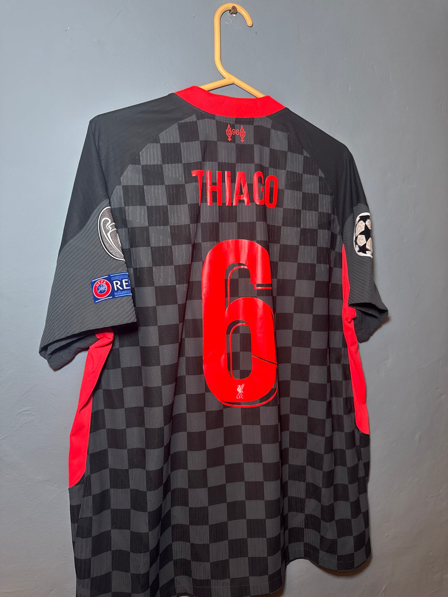 Liverpool Football Shirt - 2020 / 2021 - Third - XL - #6 Thiago - Vaporknit