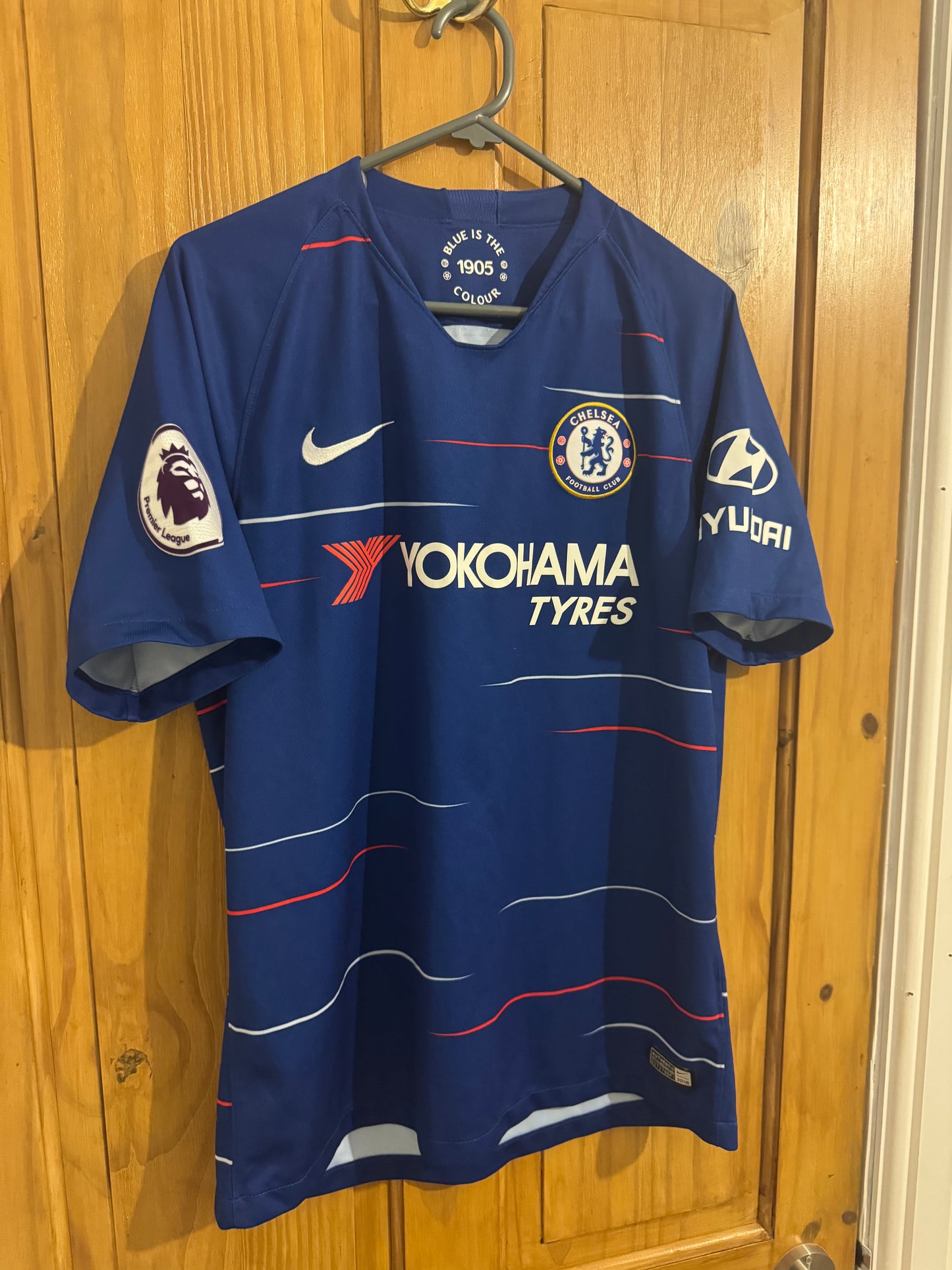 Chelsea Football Shirt - 2018 / 2019 - Home - Medium - #10 Eden Hazard